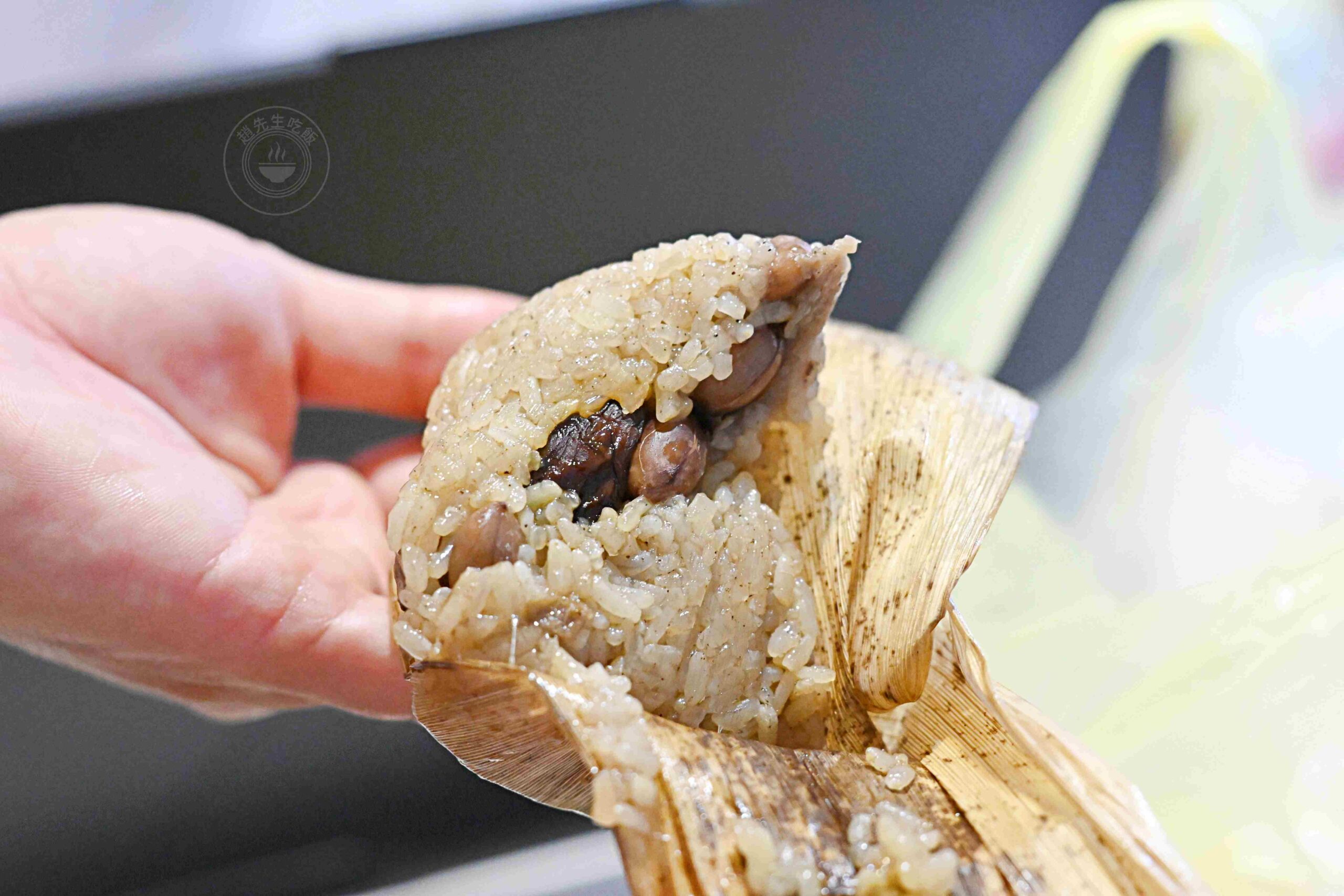 【石門美食】俞家肉粽，24小時肉粽名店，推薦必吃15元肉粽與獨門燒酒螺(菜單) @趙先生吃飯