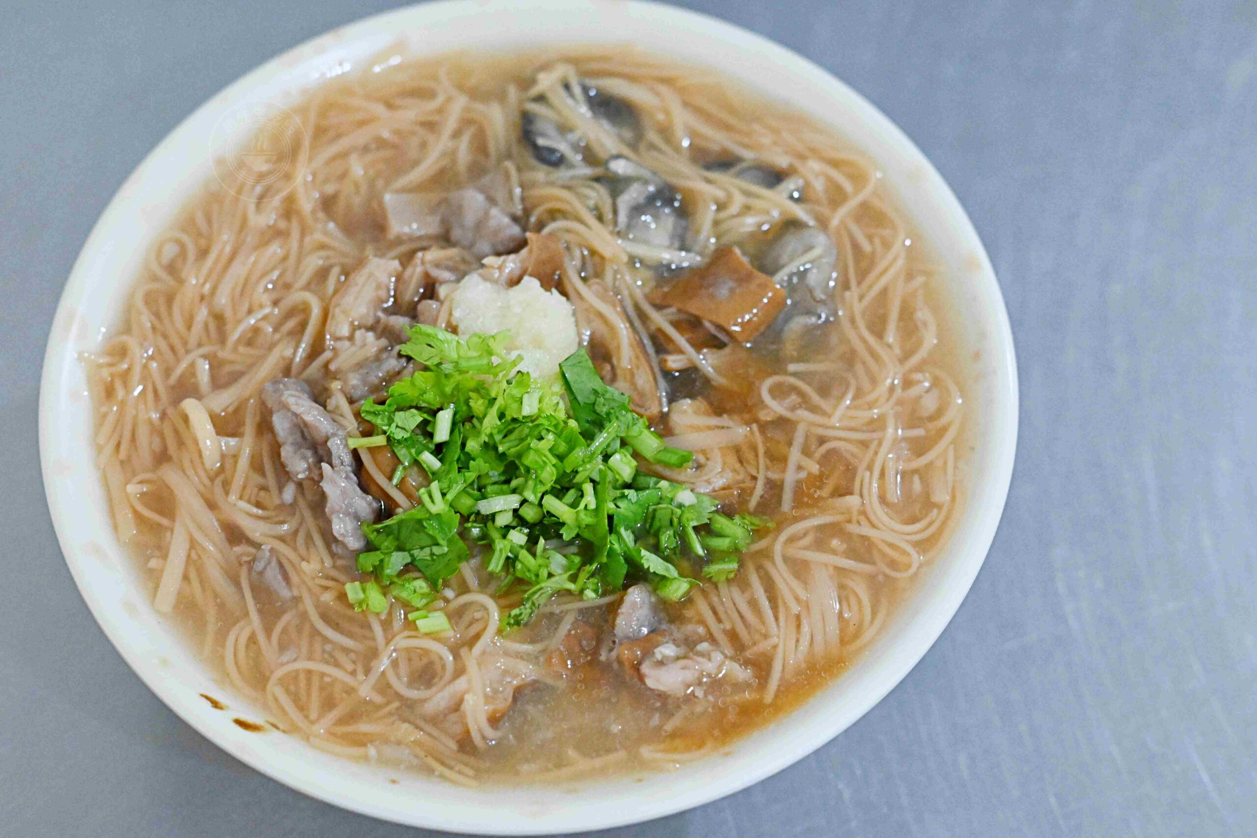 【三重美食】三重佰萬蚵仔麵線,大仁街低調巷弄排隊名店,推薦必吃料多的綜合麵線推薦(菜單) @趙先生吃飯 【三重美食】三重佰萬蚵仔麵線,大仁街低調巷弄排隊名店,推薦必吃料多的綜合麵線推薦(菜單) @趙先生吃飯