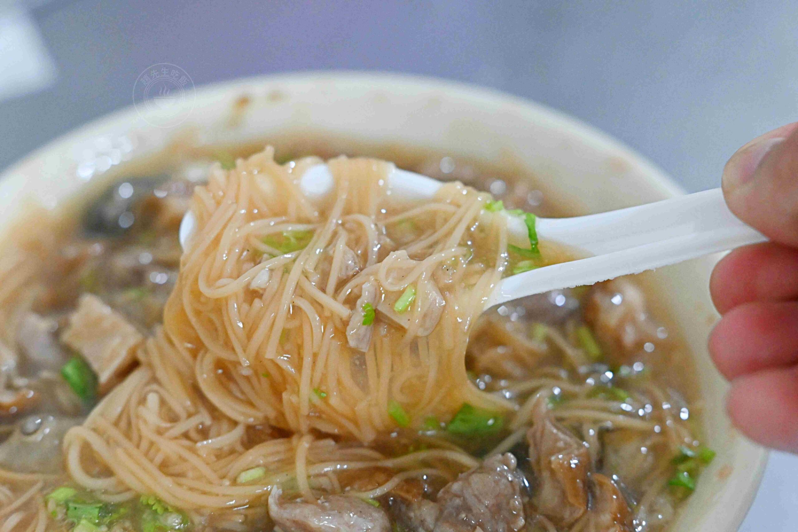 【三重美食】三重佰萬蚵仔麵線,大仁街低調巷弄排隊名店,推薦必吃料多的綜合麵線推薦(菜單) @趙先生吃飯 【三重美食】三重佰萬蚵仔麵線,大仁街低調巷弄排隊名店,推薦必吃料多的綜合麵線推薦(菜單) @趙先生吃飯