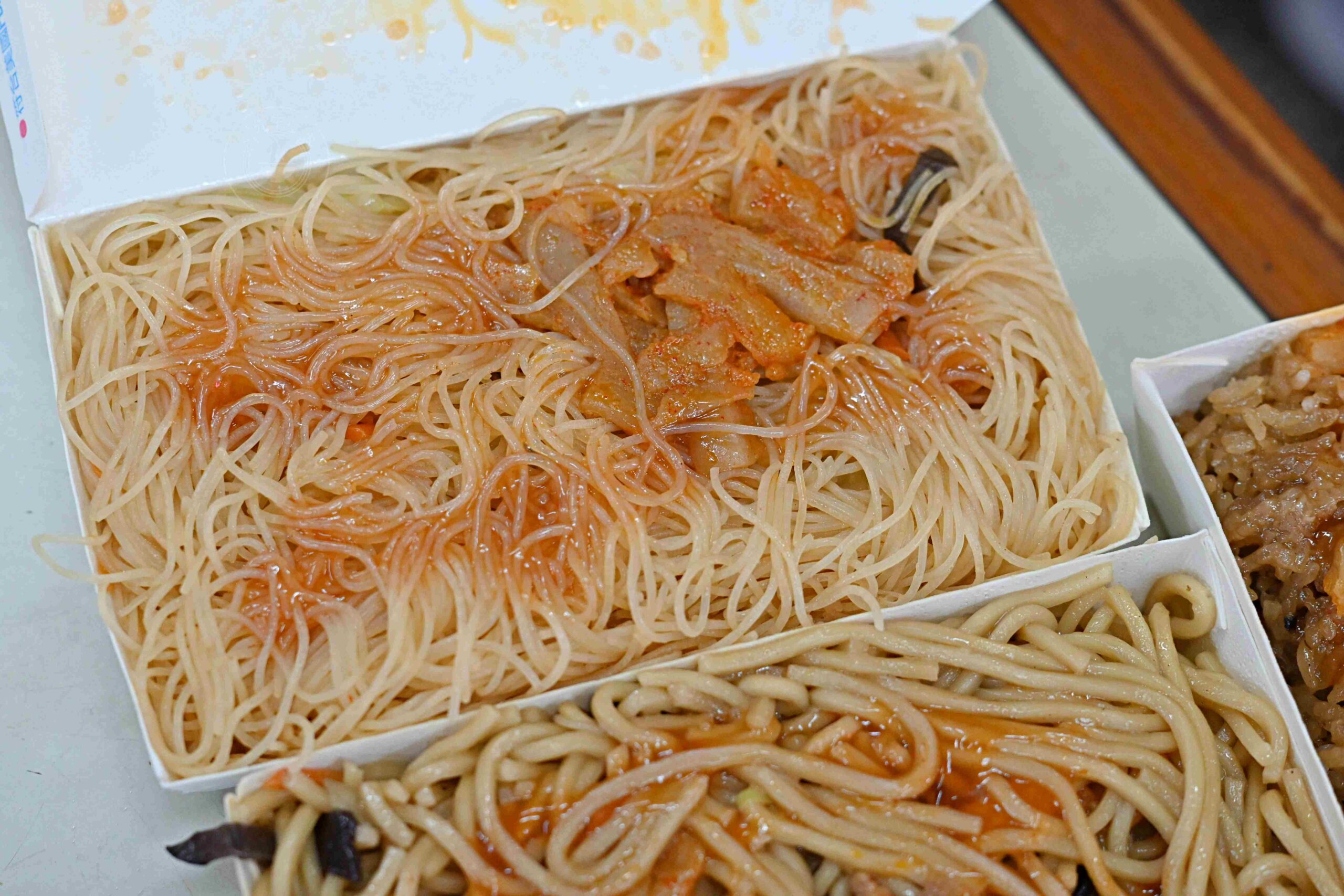 【三重美食】無名炒麵炒米粉油飯，網路幾乎沒人說的超低調神祕攤位，30元爆量銅板價炒麵、古早味油飯推薦(菜單) @趙先生吃飯