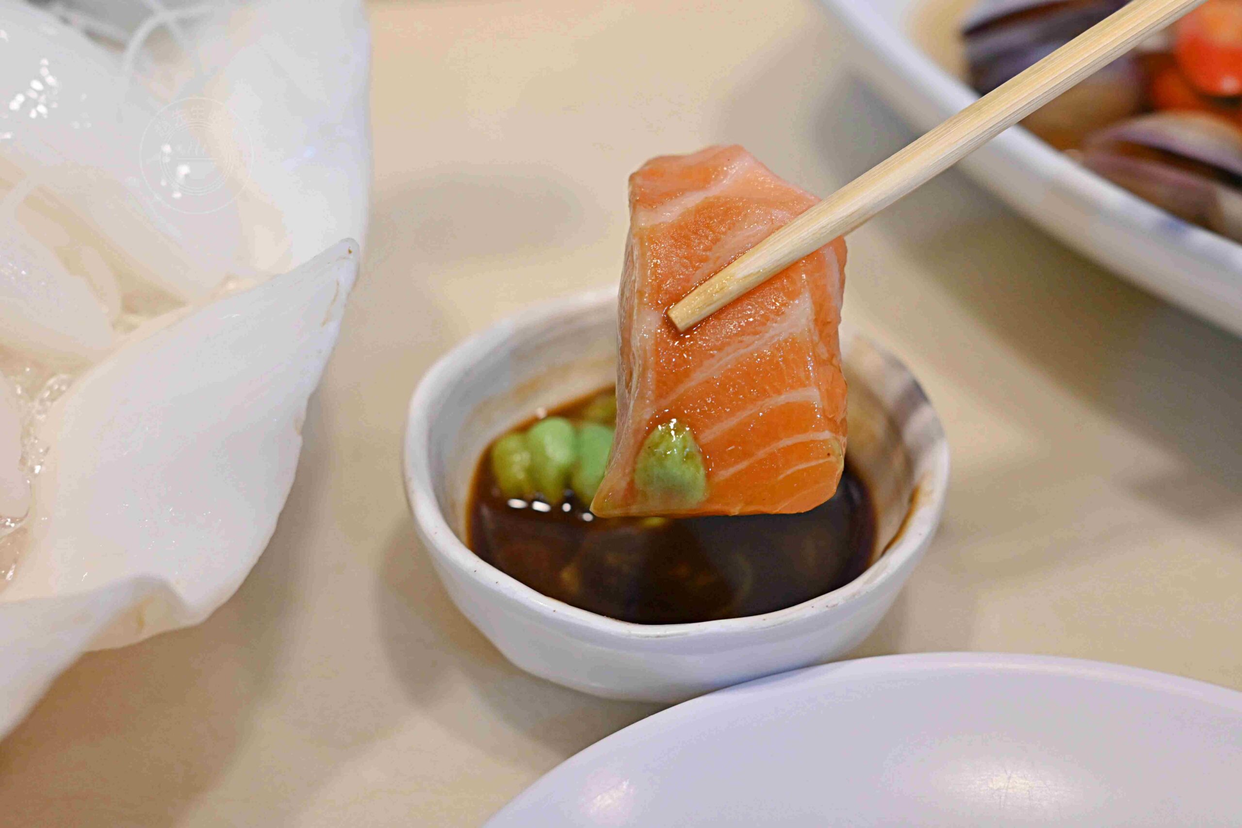 【萬里美食】阿嬌海鮮館，萬里蟹與超大碗小卷米粉，平價高CP值又好吃推薦(菜單) @趙先生吃飯