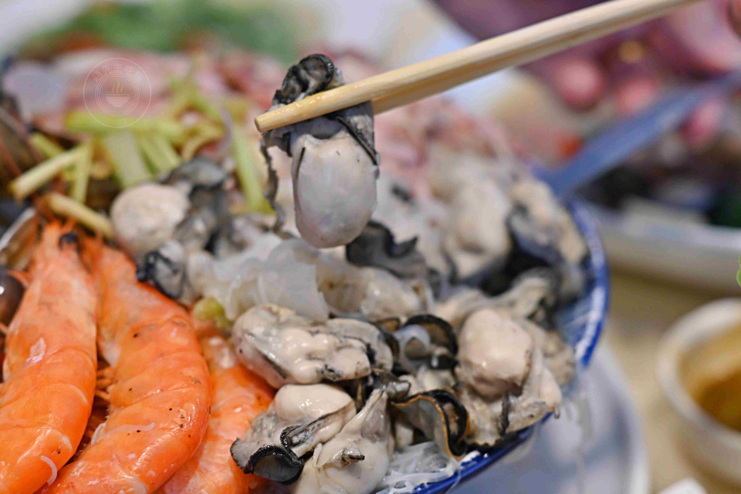 【萬里美食】阿嬌海鮮館，萬里蟹與超大碗小卷米粉，平價高CP值又好吃推薦(菜單) @趙先生吃飯