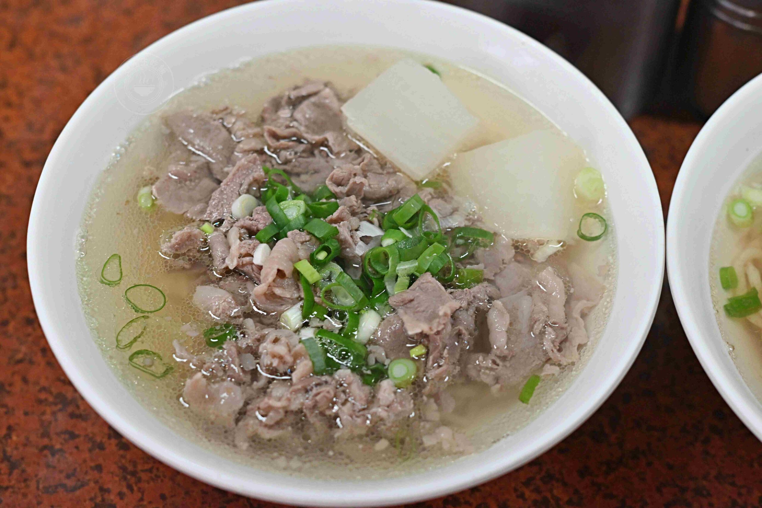 【林口美食】老占元拉麵大王，竹林山觀音寺旁超狂6000則評論，平日下午也爆滿拉麵推薦(菜單) @趙先生吃飯