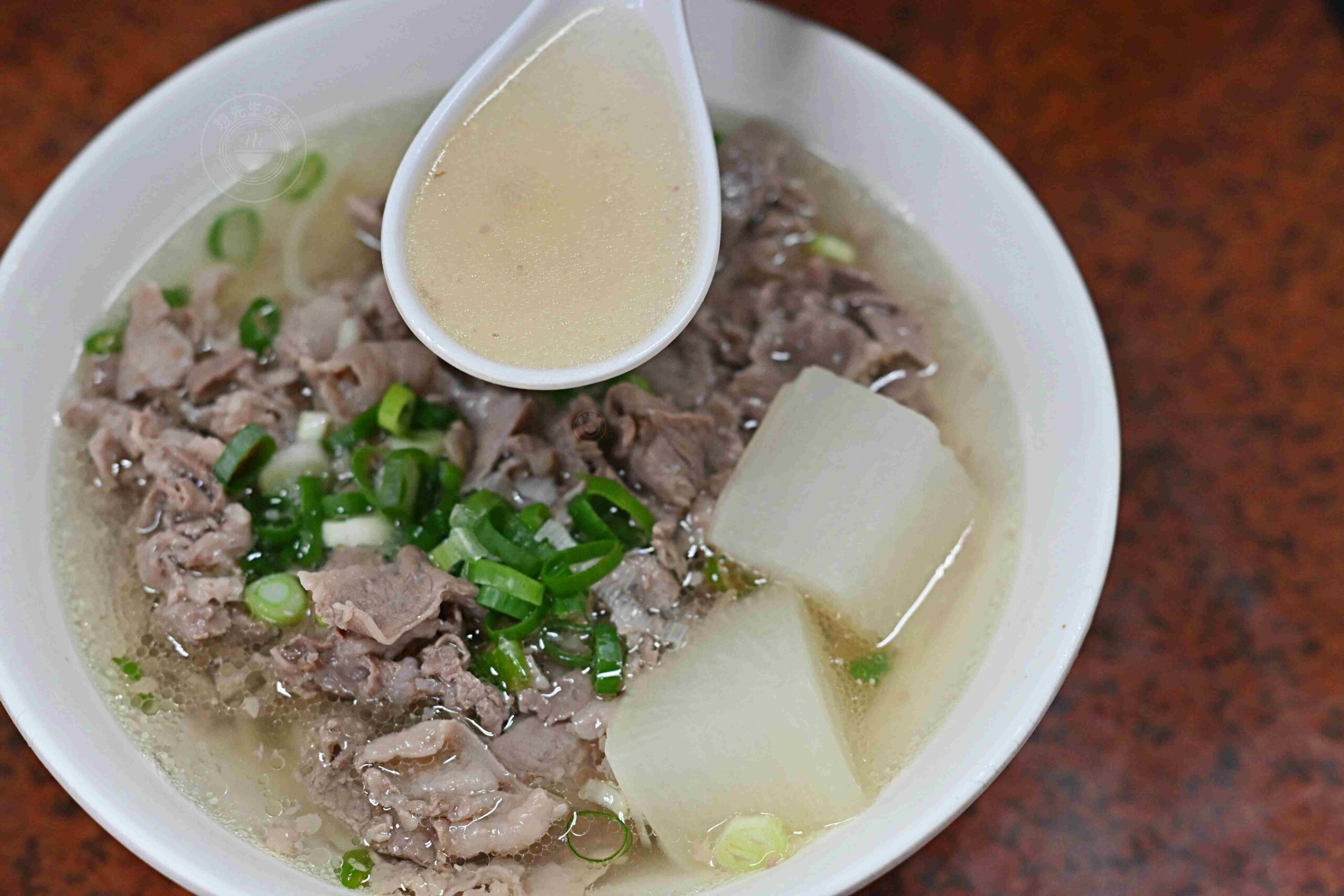 【林口美食】老占元拉麵大王，竹林山觀音寺旁超狂6000則評論，平日下午也爆滿拉麵推薦(菜單) @趙先生吃飯