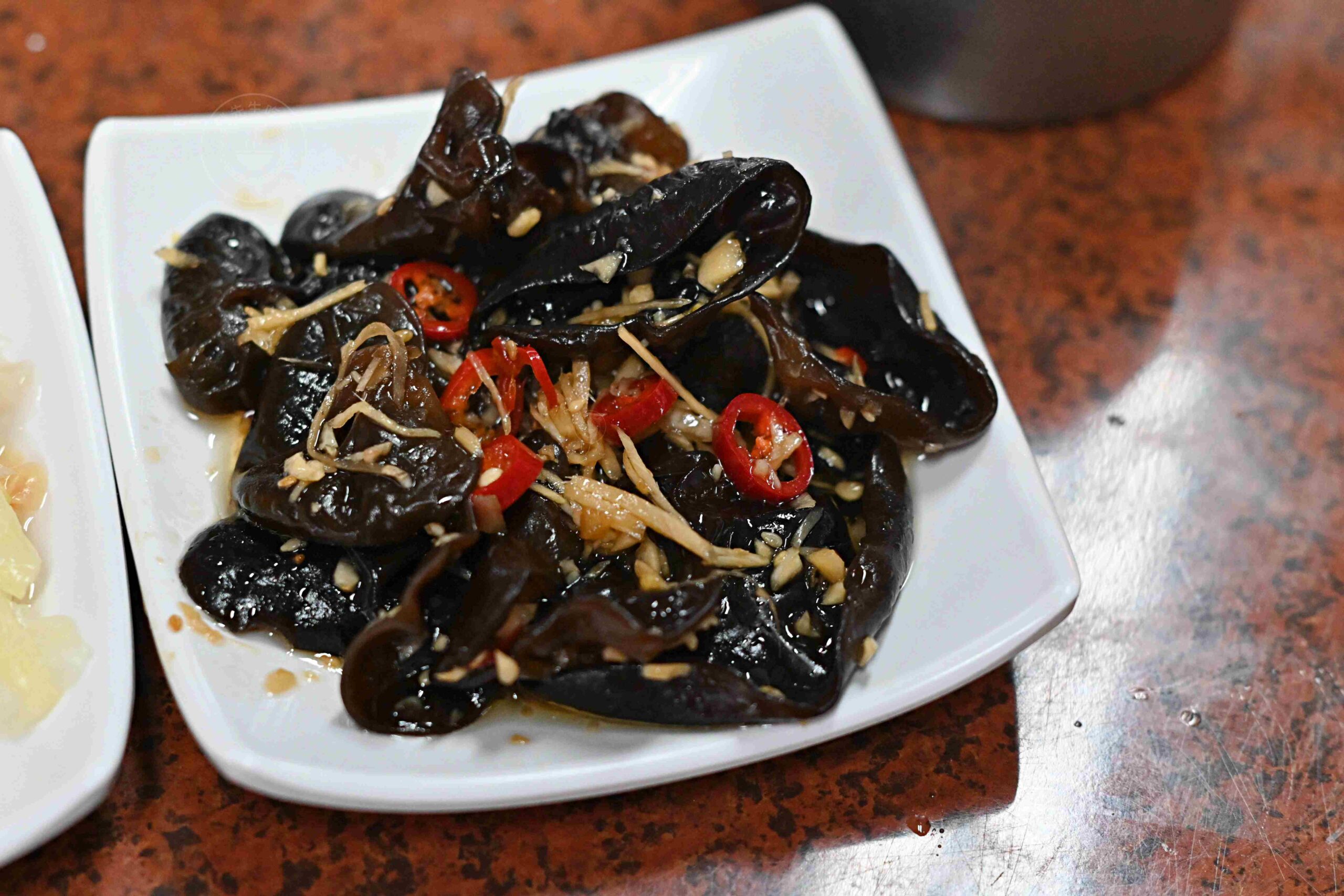 【林口美食】老占元拉麵大王，竹林山觀音寺旁超狂6000則評論，平日下午也爆滿拉麵推薦(菜單) @趙先生吃飯