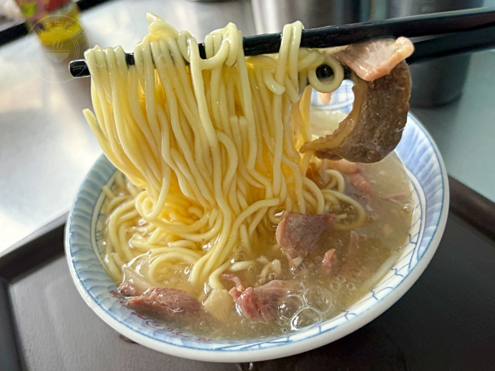 吃不了太多鴨肉，千萬別來，在地老店，每次經過都是人！ @趙先生吃飯