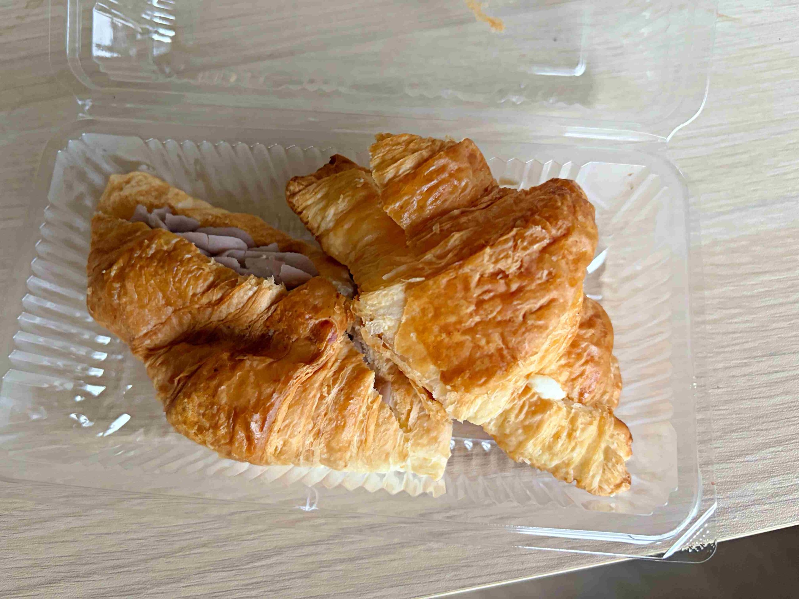 【三重美食】愛吃麵包西點烘焙工坊，超便宜又好吃，擠不進去的麵包店推薦(菜單) @趙先生吃飯