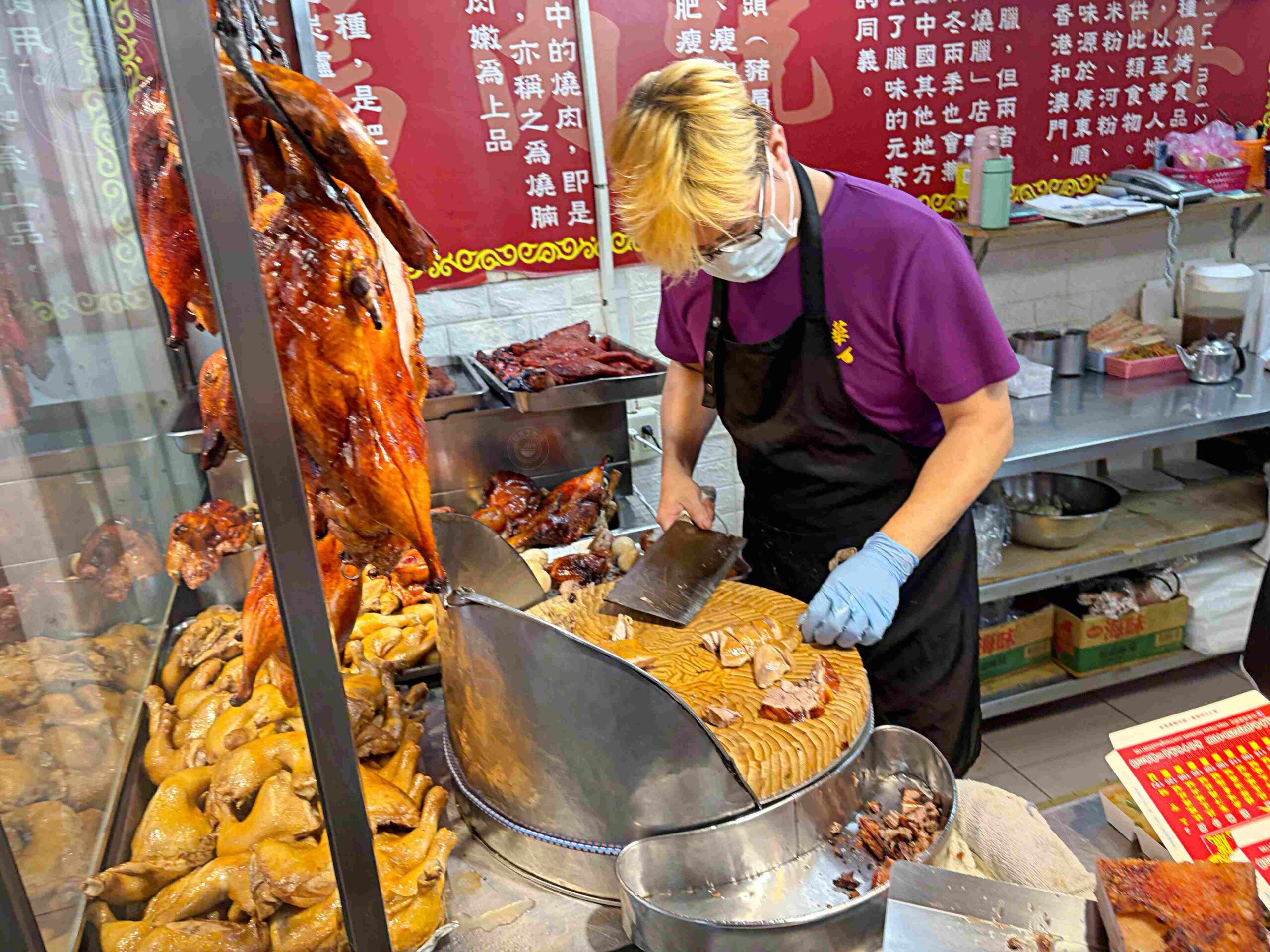 【板橋美食】香港榮華燒臘,在地饕客排隊激推港式便當,豬血湯料滿紅茶喝到飽推薦(菜單) @趙先生吃飯 【板橋美食】香港榮華燒臘,在地饕客排隊激推港式便當,豬血湯料滿紅茶喝到飽推薦(菜單) @趙先生吃飯