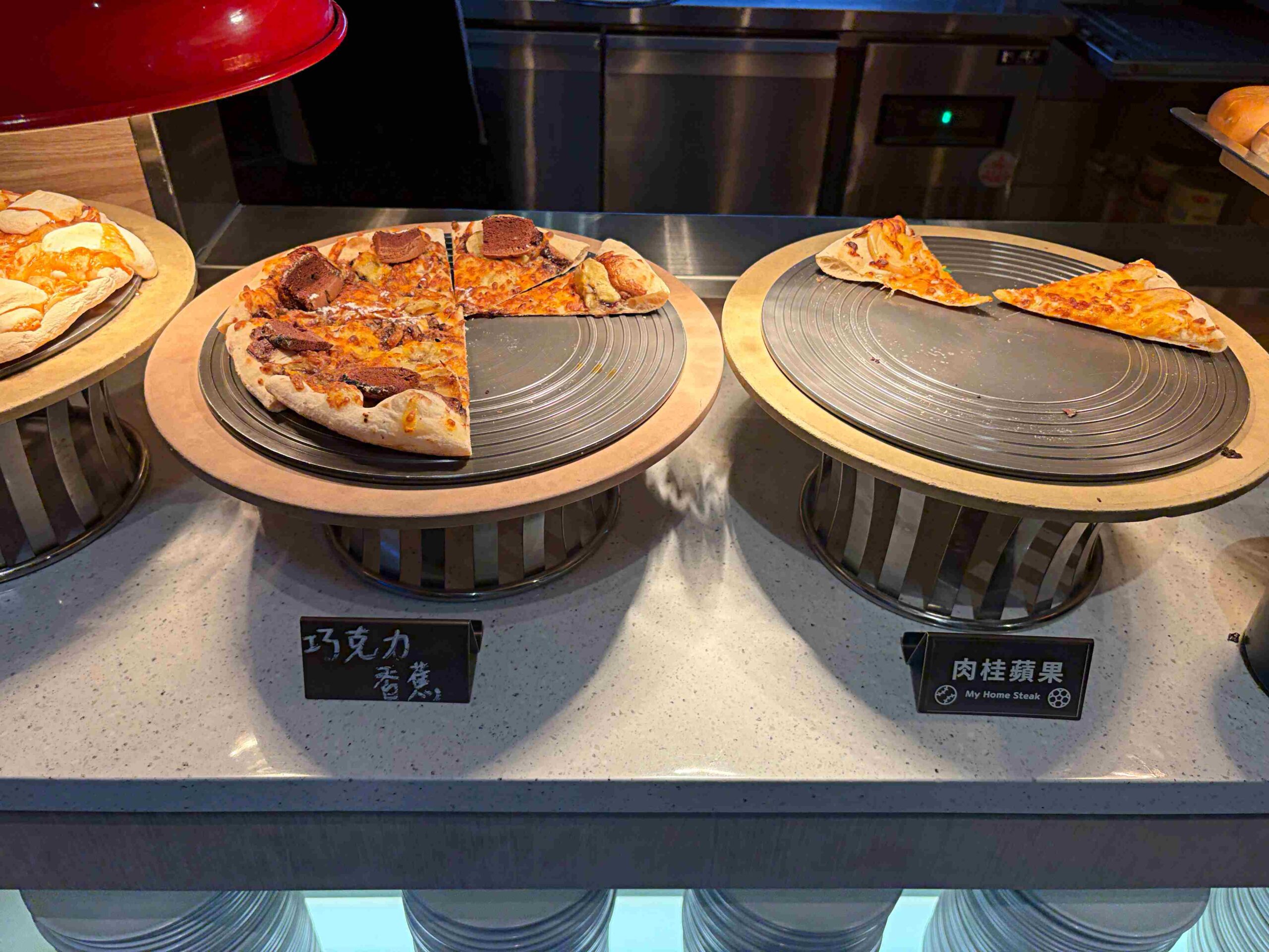 【板橋美食】我家牛排板橋遠科店，牛排、雞排都厲害，加上百道菜色自助吧吃到飽推薦(菜單) @趙先生吃飯