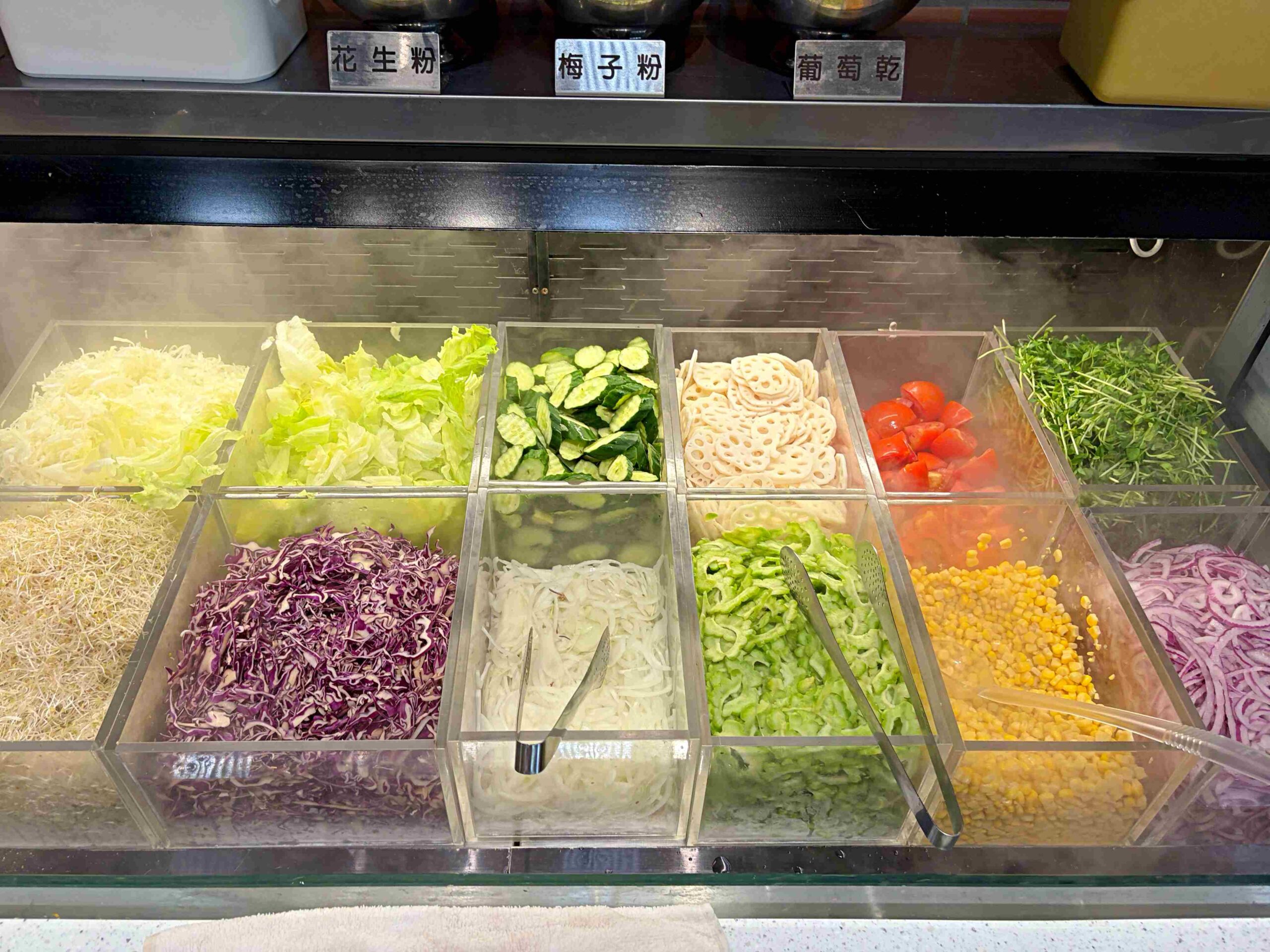 【板橋美食】我家牛排板橋遠科店，牛排、雞排都厲害，加上百道菜色自助吧吃到飽推薦(菜單) @趙先生吃飯