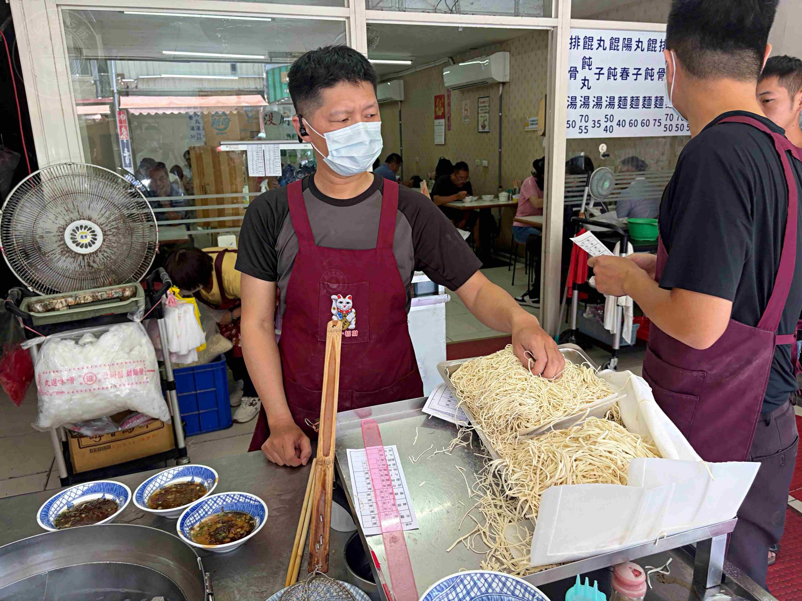 【宜蘭美食】復興路炸醬麵,在地老字號炸醬麵三兄弟,推薦炸醬麵與麻醬麵(菜單) @趙先生吃飯 【宜蘭美食】復興路炸醬麵,在地老字號炸醬麵三兄弟,推薦炸醬麵與麻醬麵(菜單) @趙先生吃飯