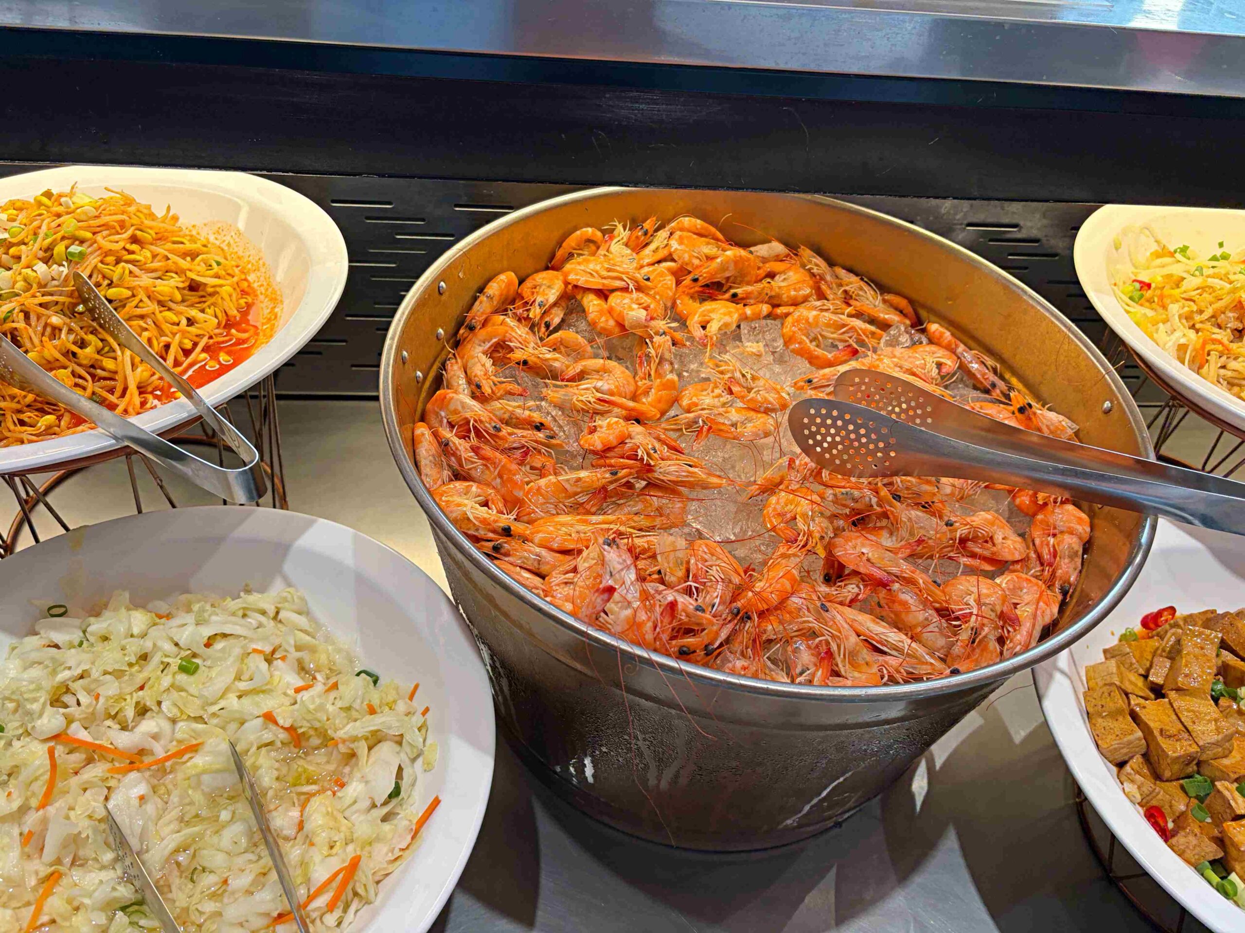 【板橋美食】我家牛排板橋遠科店，牛排、雞排都厲害，加上百道菜色自助吧吃到飽推薦(菜單) @趙先生吃飯
