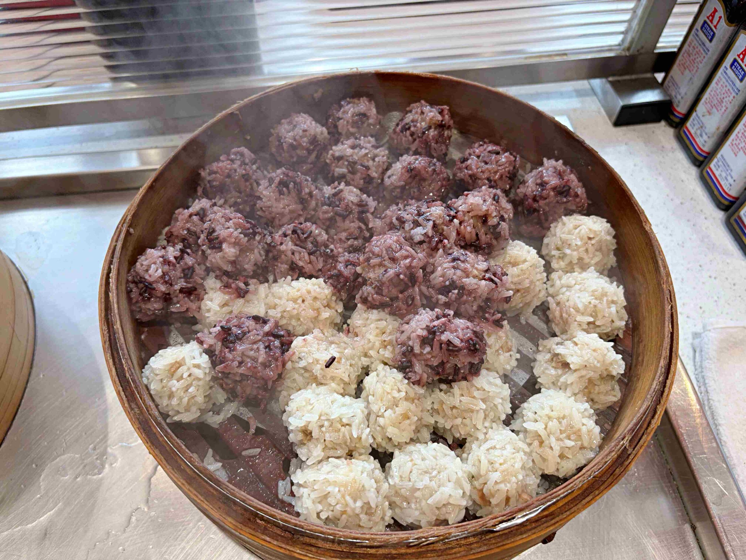 【板橋美食】我家牛排板橋遠科店，牛排、雞排都厲害，加上百道菜色自助吧吃到飽推薦(菜單) @趙先生吃飯