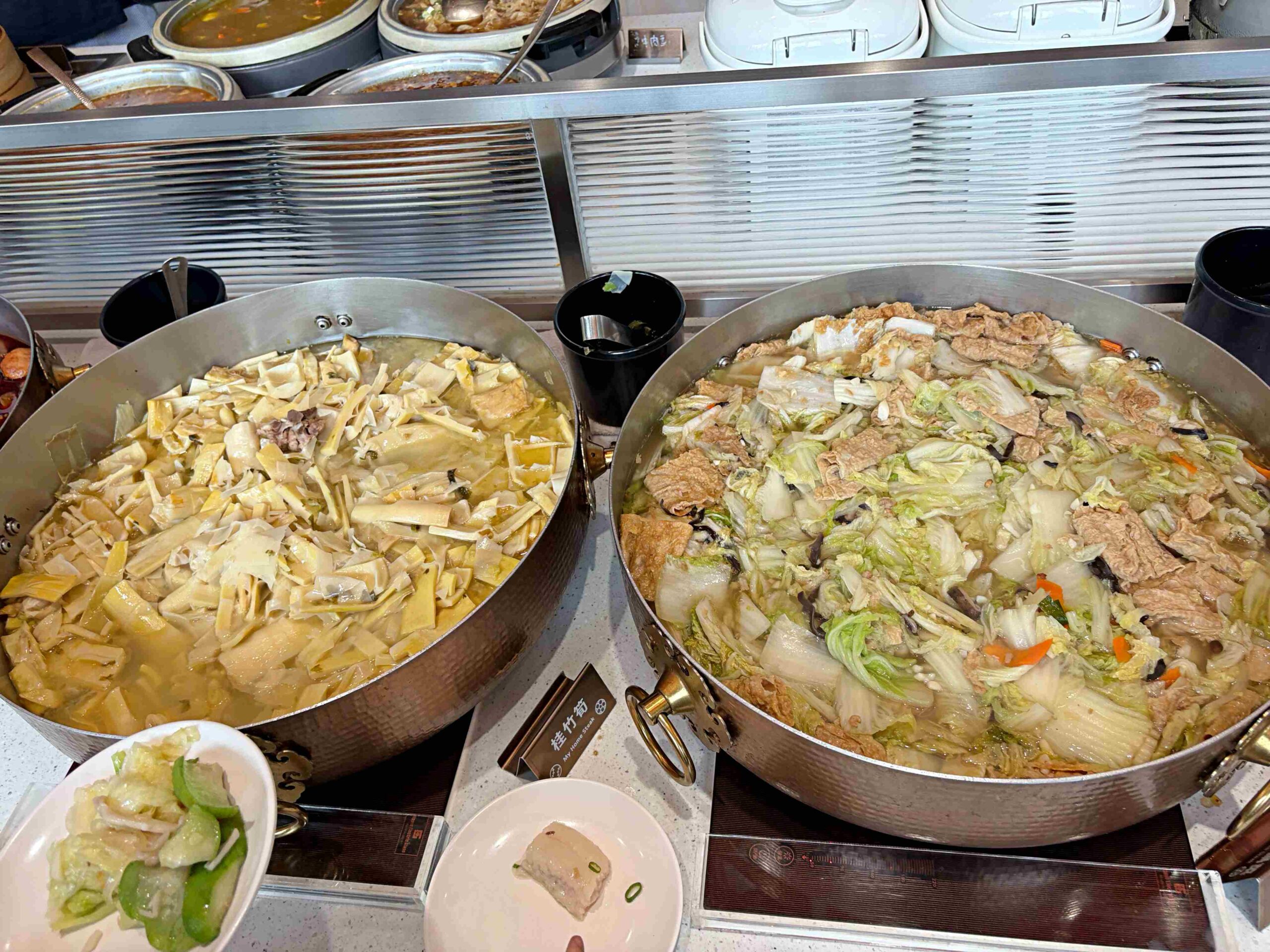【板橋美食】我家牛排板橋遠科店，牛排、雞排都厲害，加上百道菜色自助吧吃到飽推薦(菜單) @趙先生吃飯