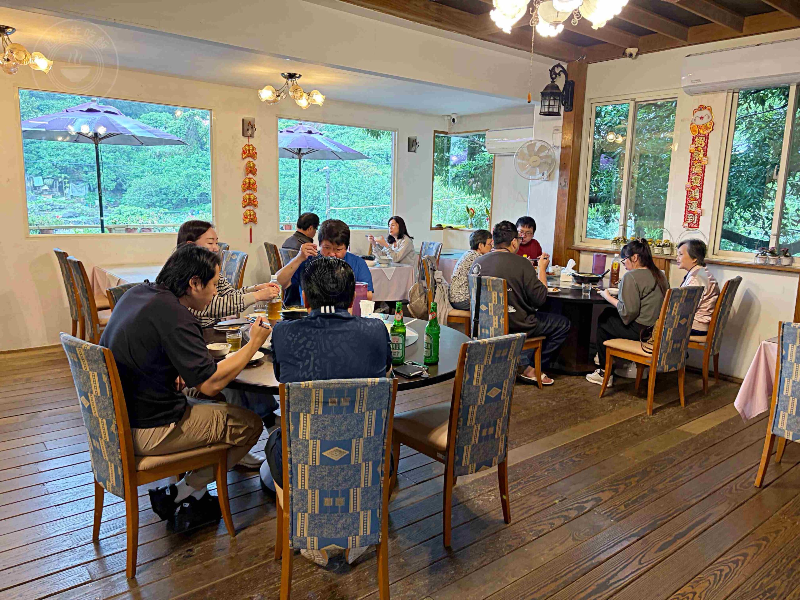 【八里美食】紫藤花藝村,觀音山隱藏版土雞城!胡瓜也愛的招牌黃金脆皮雞與鮮蝦煲推薦(菜單) @趙先生吃飯 【八里美食】紫藤花藝村,觀音山隱藏版土雞城!胡瓜也愛的招牌黃金脆皮雞與鮮蝦煲推薦(菜單) @趙先生吃飯