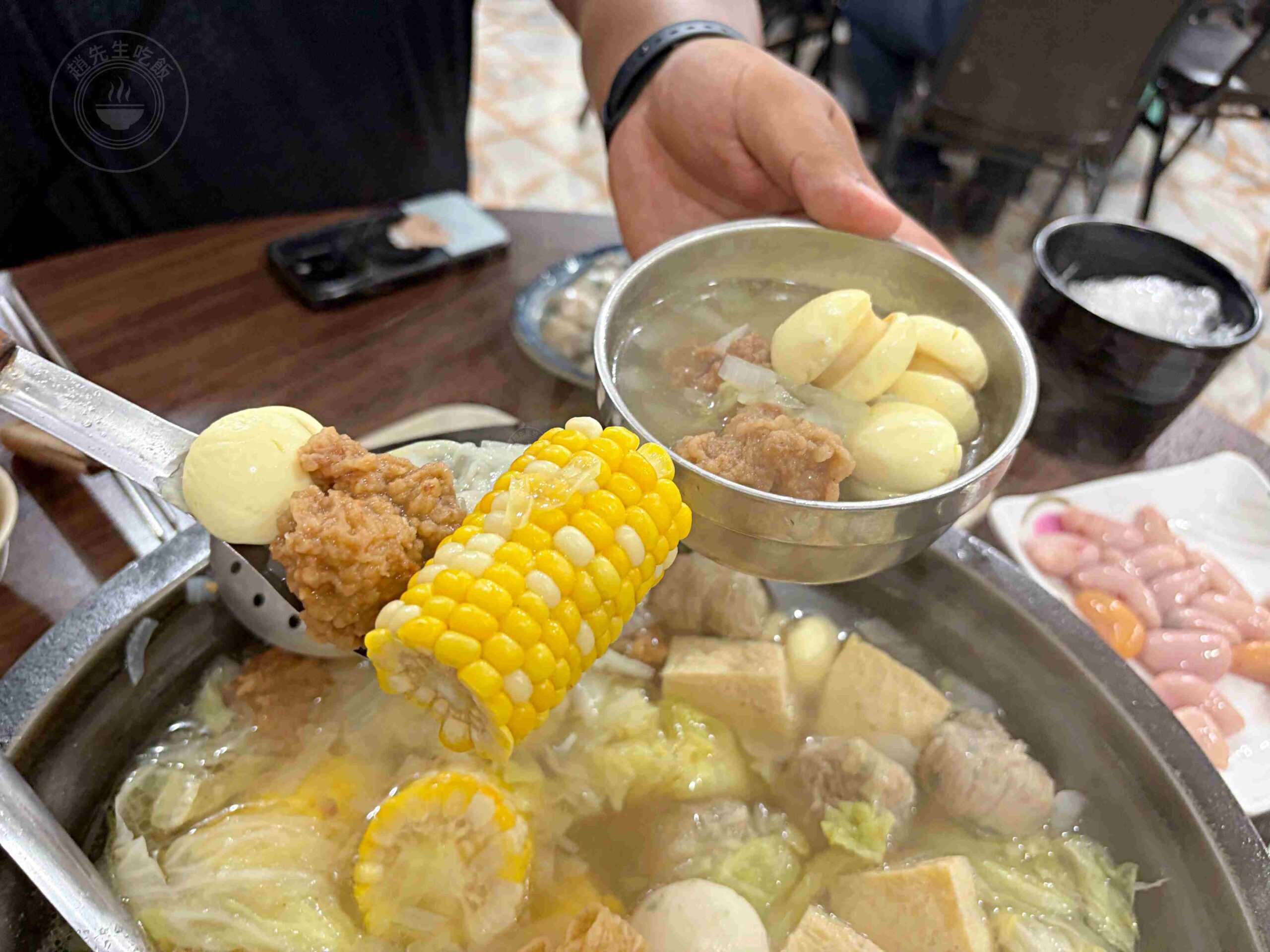 【北海岸美食】福緣火鍋,金山加油站旁超狂石頭火鍋神店推薦高CP值爆香肉片與肥美蚵仔(菜單) @趙先生吃飯 【北海岸美食】福緣火鍋,金山加油站旁超狂石頭火鍋神店推薦高CP值爆香肉片與肥美蚵仔(菜單) @趙先生吃飯