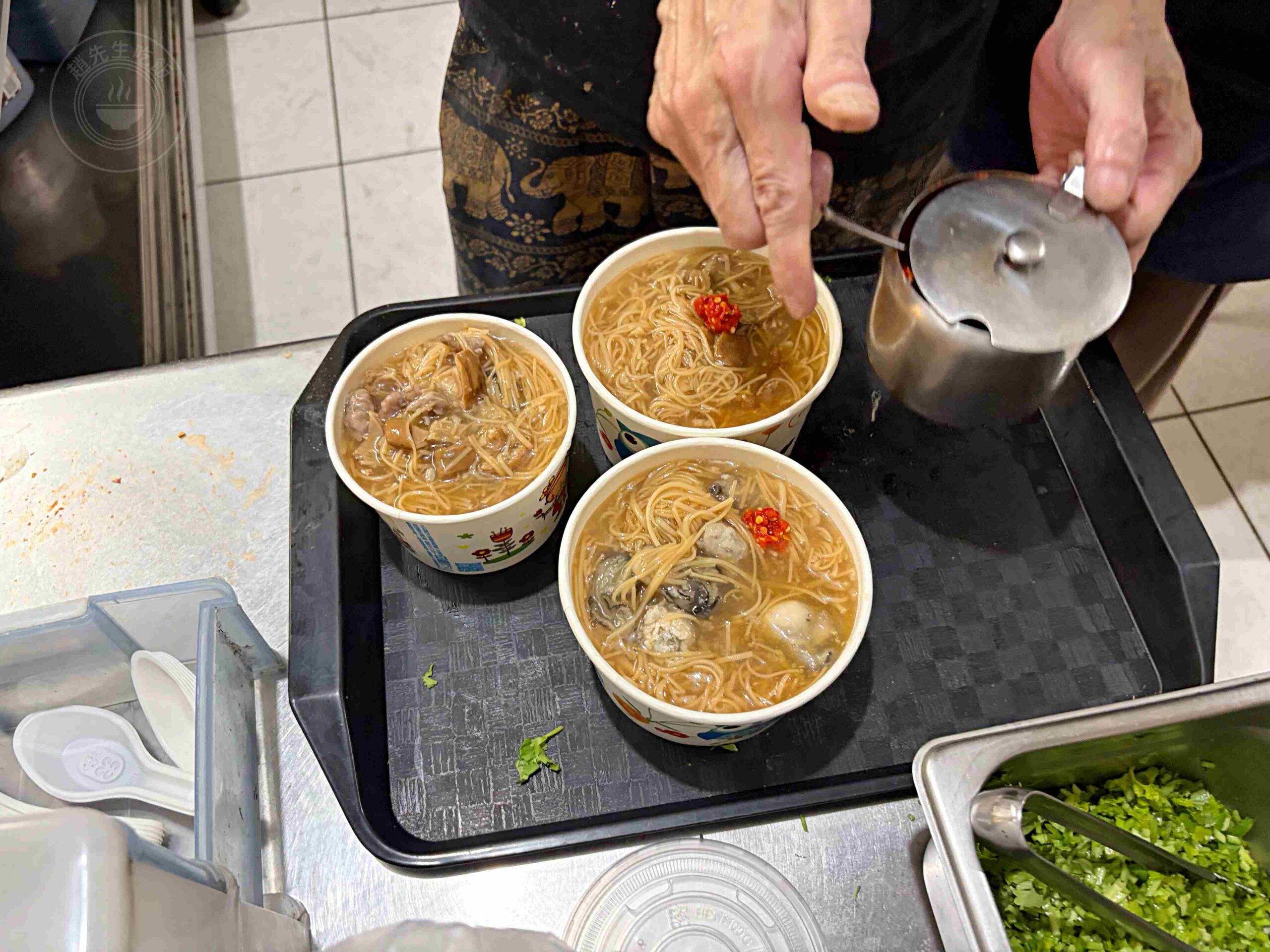 【三重美食】三重佰萬蚵仔麵線,大仁街低調巷弄排隊名店,推薦必吃料多的綜合麵線推薦(菜單) @趙先生吃飯 【三重美食】三重佰萬蚵仔麵線,大仁街低調巷弄排隊名店,推薦必吃料多的綜合麵線推薦(菜單) @趙先生吃飯