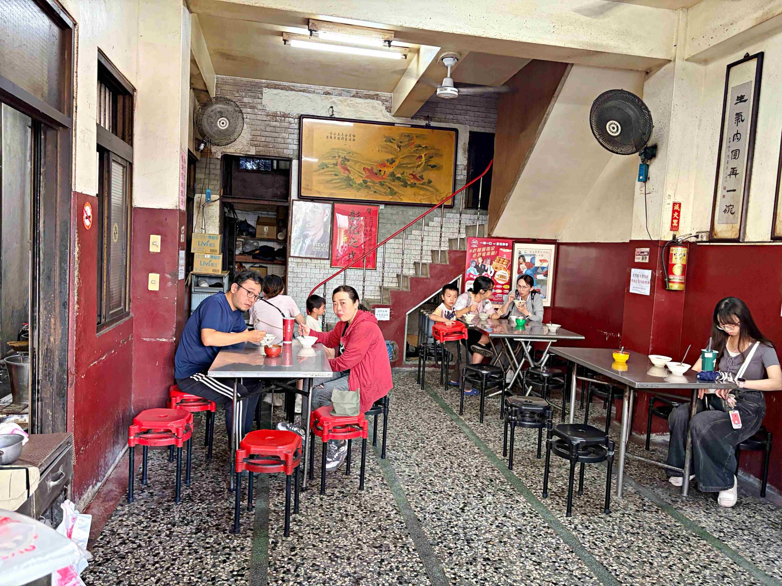 【彰化美食】北門口肉圓，中正路總店，先蒸後炸超酥脆，大肉圓塞滿干貝絲太過癮(菜單) @趙先生吃飯
