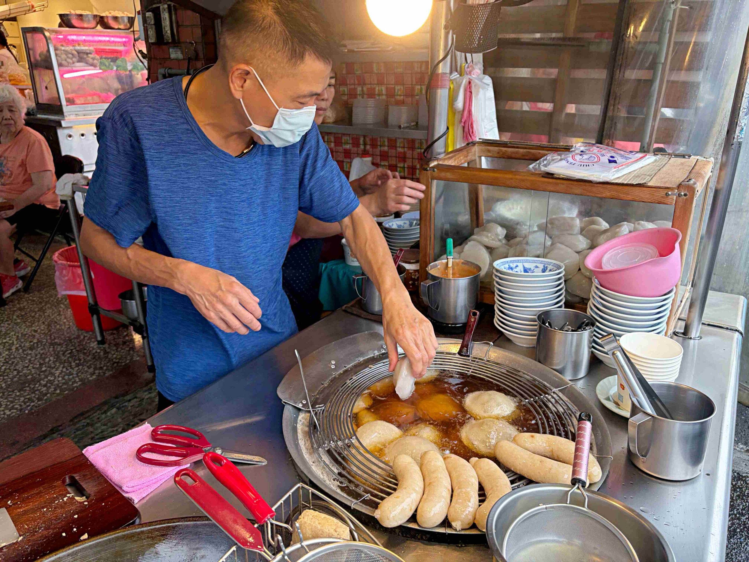 【三重美食】彰化肉圓 大腸麵線 臭豆腐，文化北路隱藏版小吃，肉圓、臭豆腐、糯米腸意外超好吃推薦(菜單) @趙先生吃飯