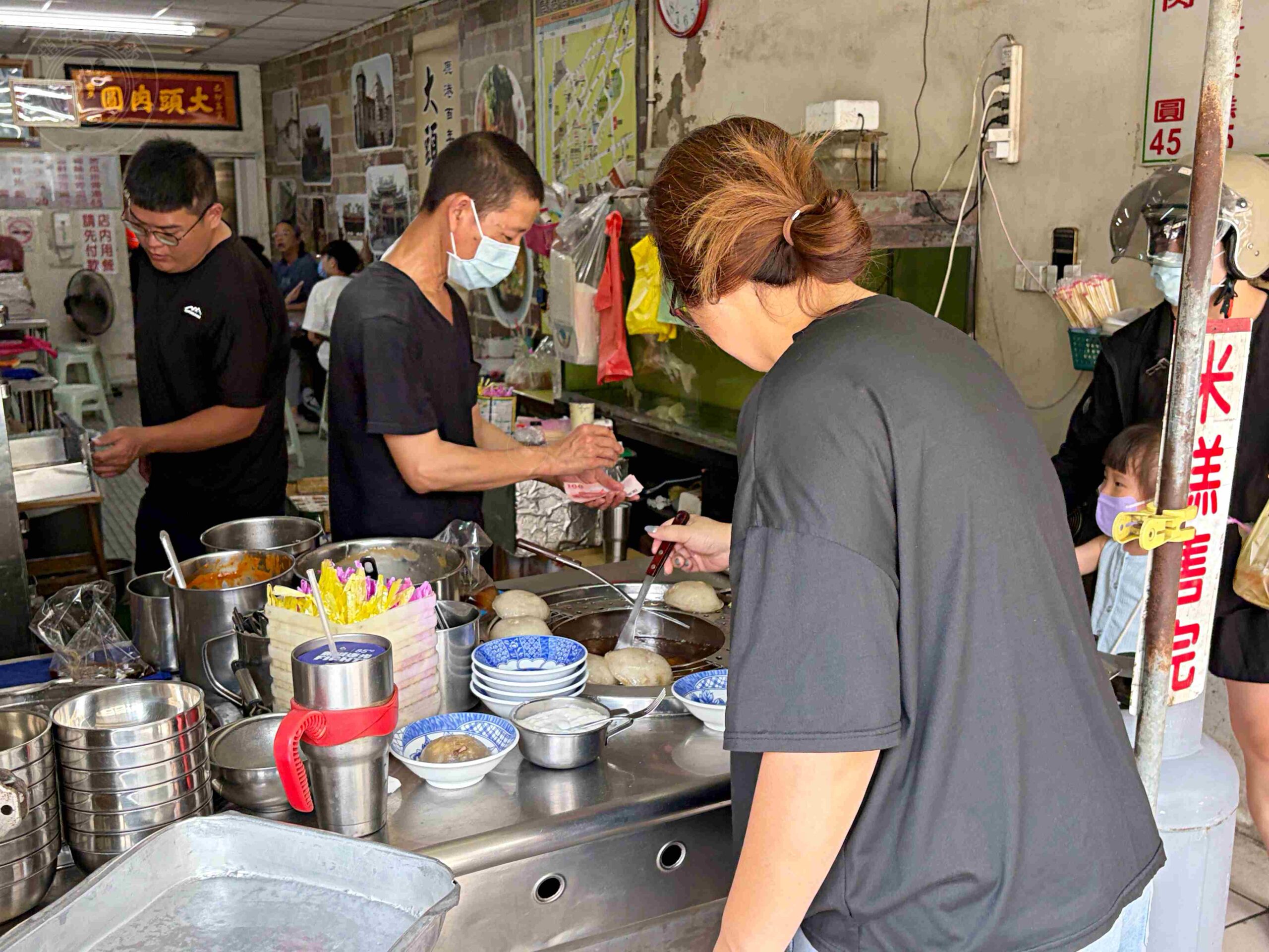 【彰化美食】大頭肉圓，鹿港人私藏的百年老店，推薦必點限量筒仔米糕與肉圓(菜單) @趙先生吃飯