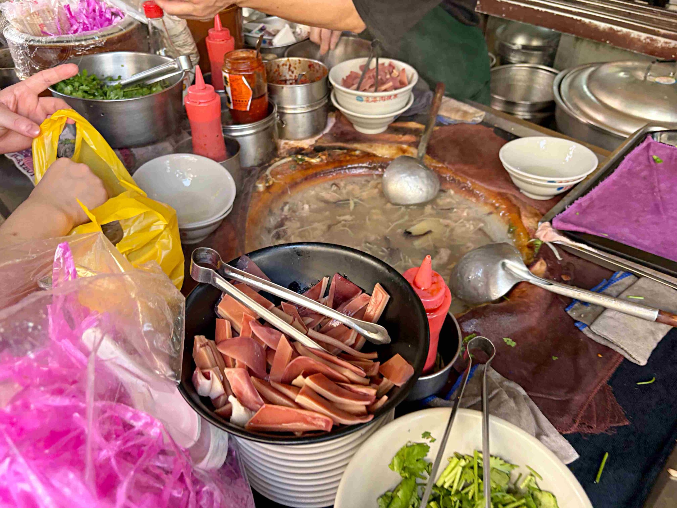 【鹿港美食】鹿港肉焿泉，王罔麵線糊旁，傳承一甲子，銅板小吃順路吃一波推薦(菜單) @趙先生吃飯