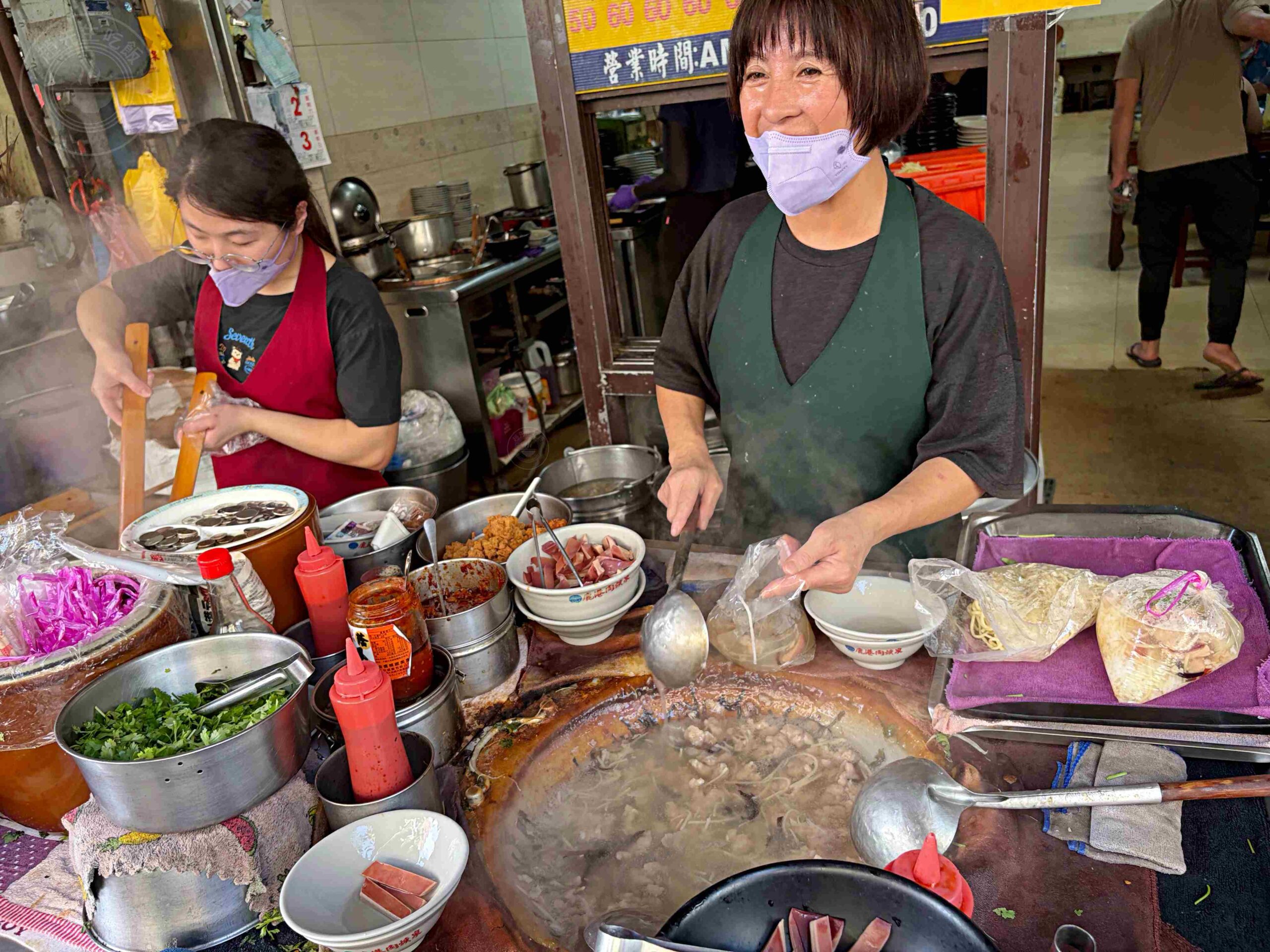 【鹿港美食】鹿港肉焿泉,王罔麵線糊旁,傳承一甲子,銅板小吃順路吃一波推薦(菜單) @趙先生吃飯 【鹿港美食】鹿港肉焿泉,王罔麵線糊旁,傳承一甲子,銅板小吃順路吃一波推薦(菜單) @趙先生吃飯