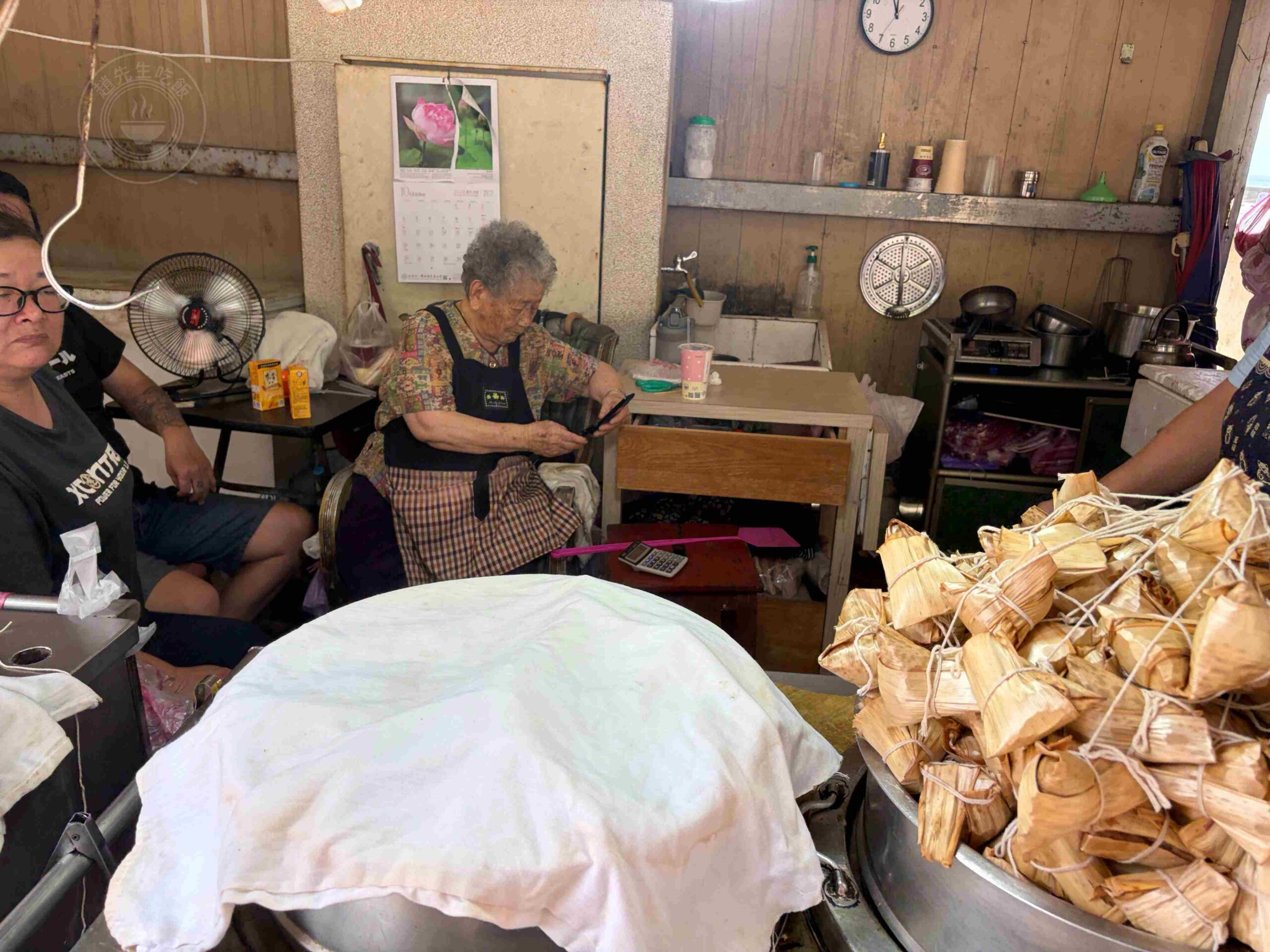 【新北美食】林蜂肉粽,100歲阿嬤的石門十八王公必吃古早味20元肉粽推薦 (菜單) @趙先生吃飯 【新北美食】林蜂肉粽,100歲阿嬤的石門十八王公必吃古早味20元肉粽推薦 (菜單) @趙先生吃飯