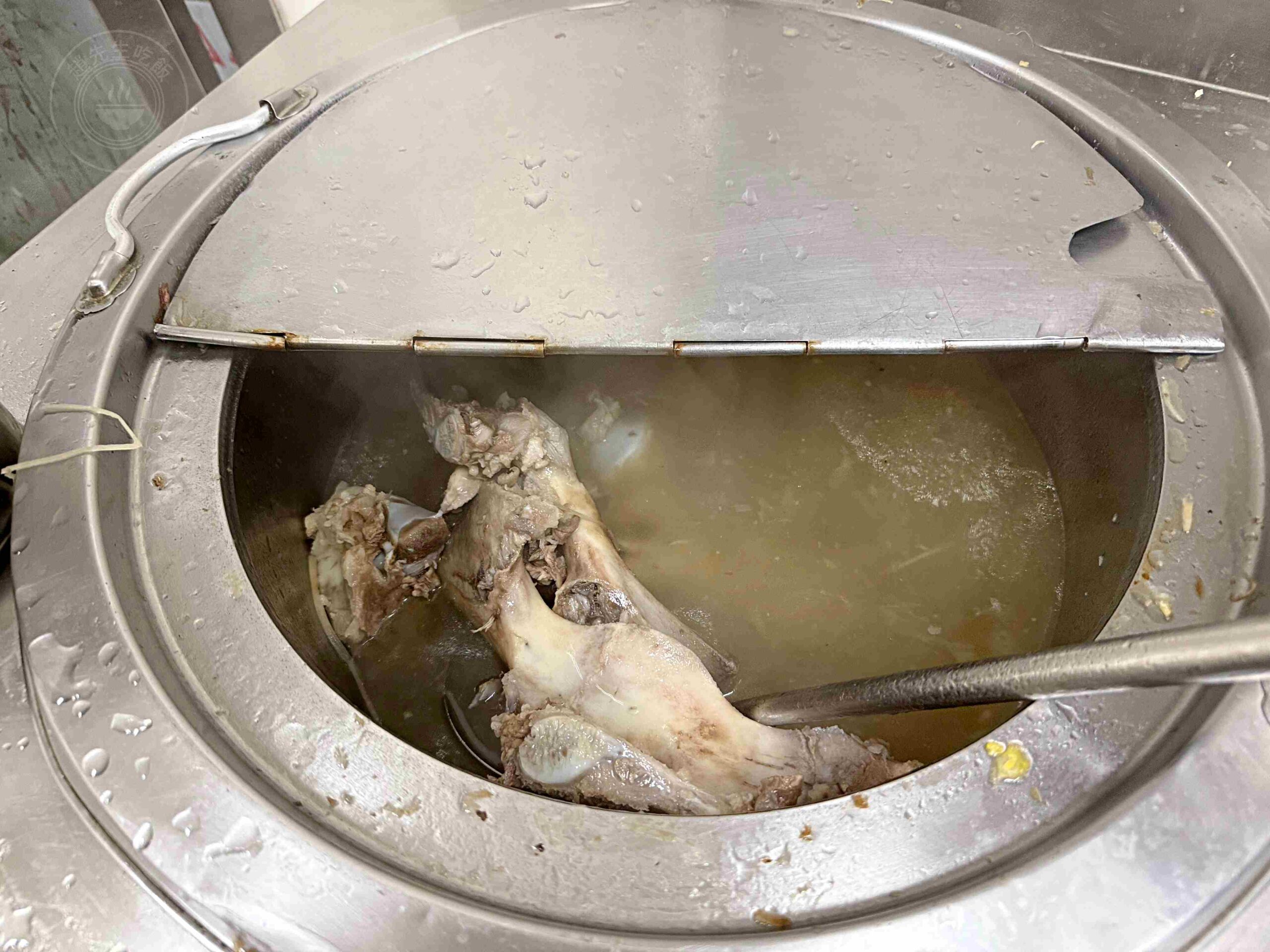 【大同美食】祥星記一鴨三吃,北車排隊的老字號燒臘,超厚燒肉與限量脆皮鴨腿飯推薦(菜單) @趙先生吃飯 【大同美食】祥星記一鴨三吃,北車排隊的老字號燒臘,超厚燒肉與限量脆皮鴨腿飯推薦(菜單) @趙先生吃飯