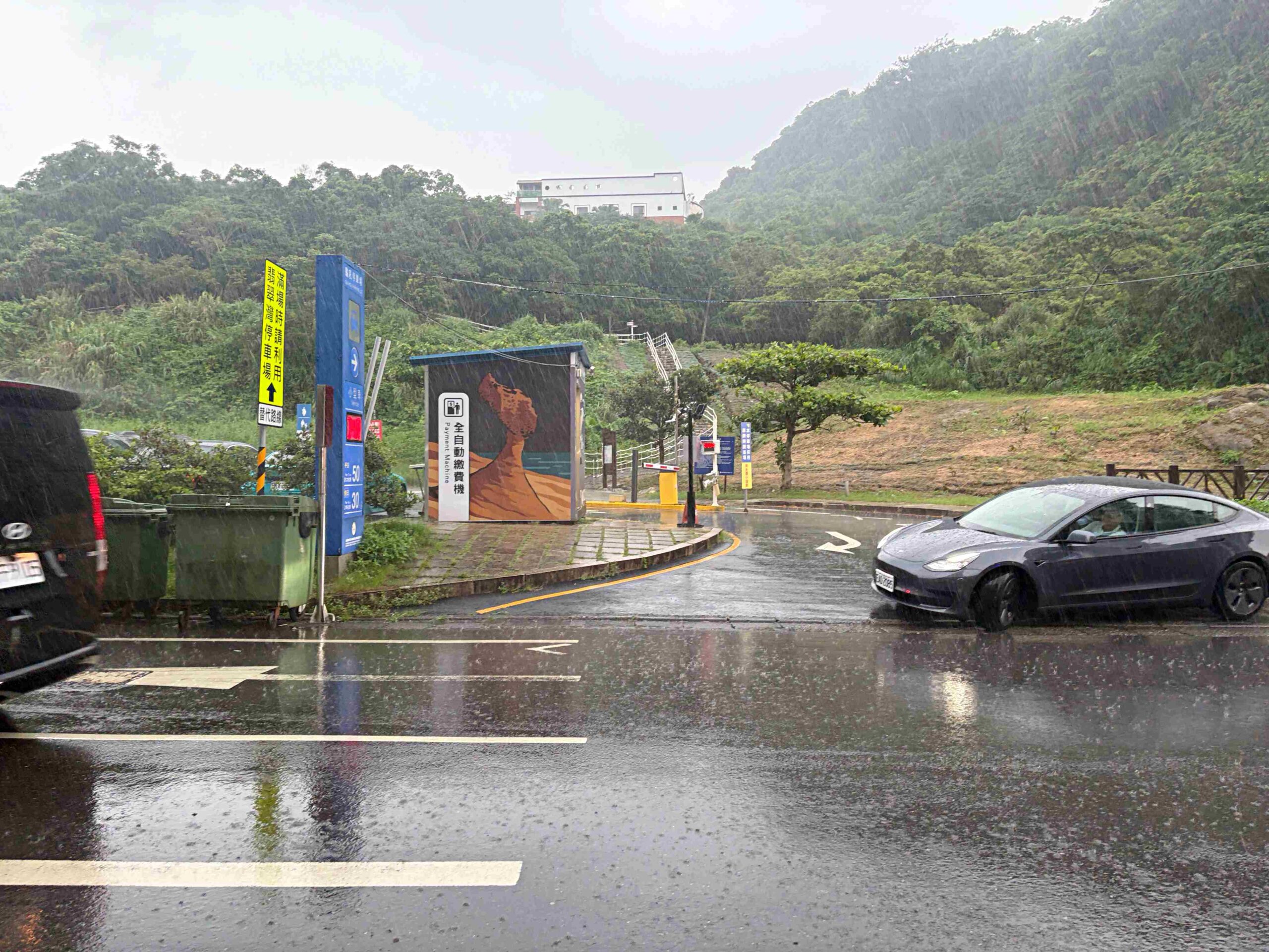 【萬里美食】阿嬌海鮮館，萬里蟹與超大碗小卷米粉，平價高CP值又好吃推薦(菜單) @趙先生吃飯
