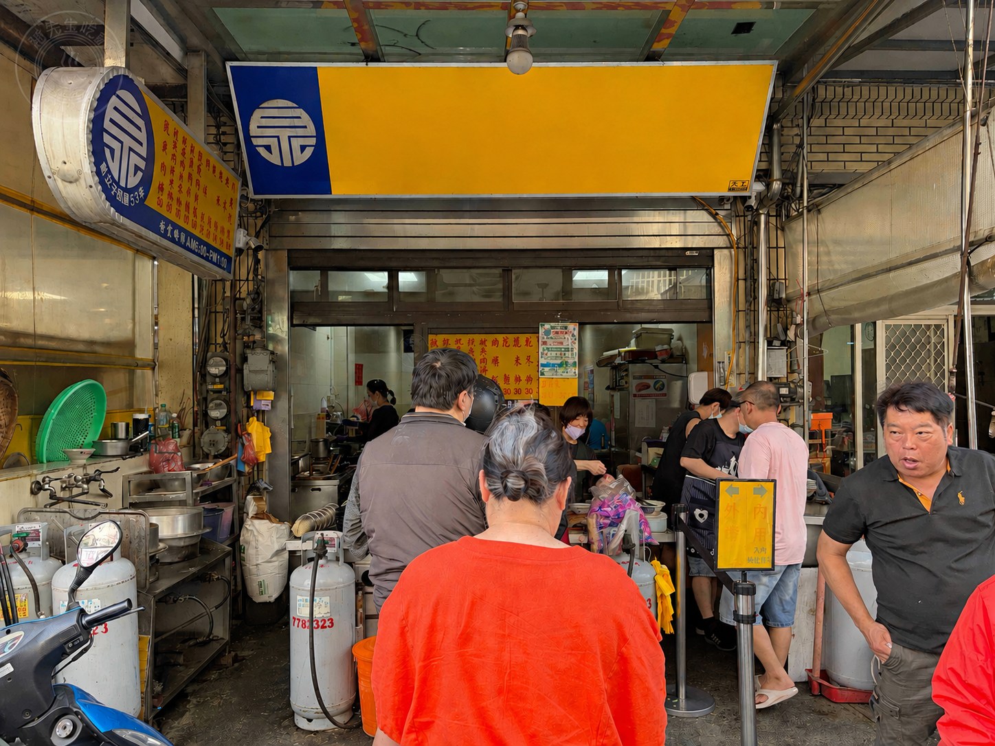 【士林美食】一派胡塩酵素臭豆腐-士林可愛店，黃仁勳來北士科也該排一盒！(菜單) @趙先生吃飯