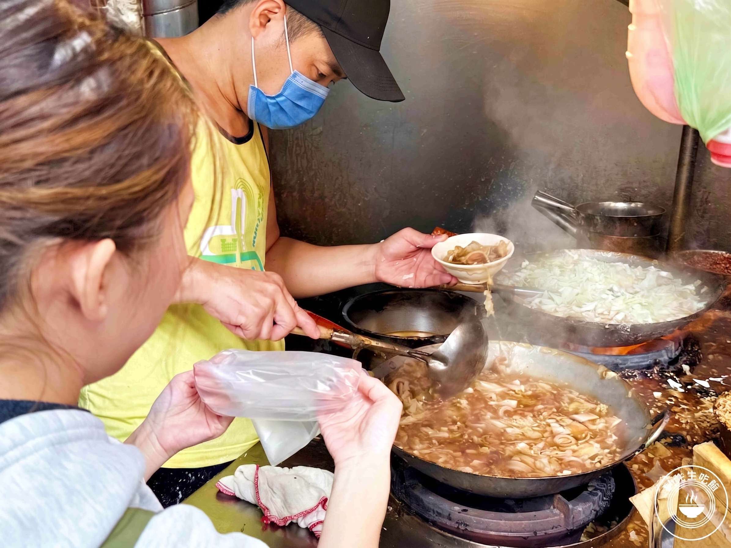 【林口美食】True飯 ，脆皮燒肉必吃、雞腿超巨、滷肉飯也超搭推薦（菜單） @趙先生吃飯