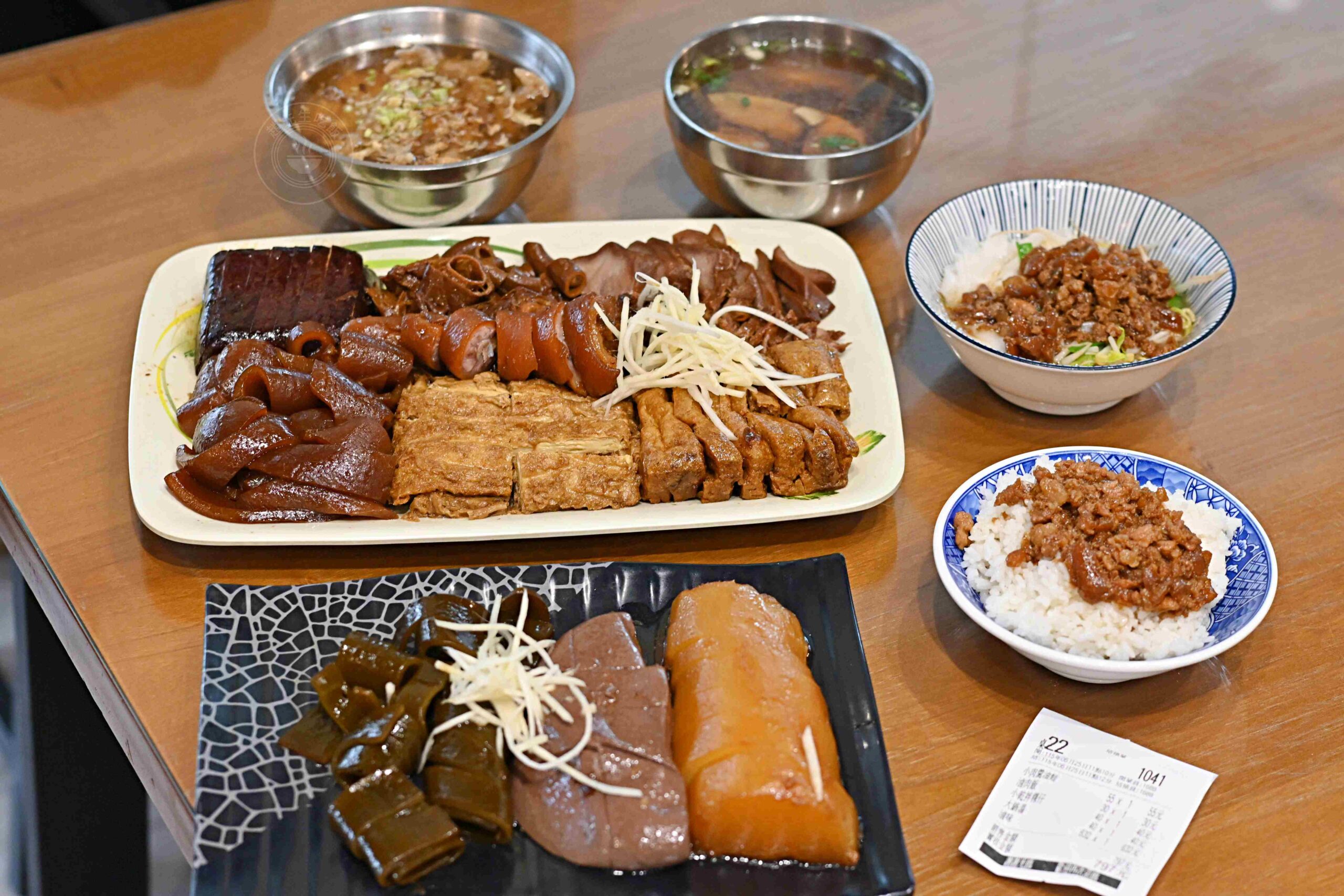 【宜蘭美食】三民大飯店，一天只開五個小時的排隊小吃，推薦滷味、肉羹麵(菜單) @趙先生吃飯