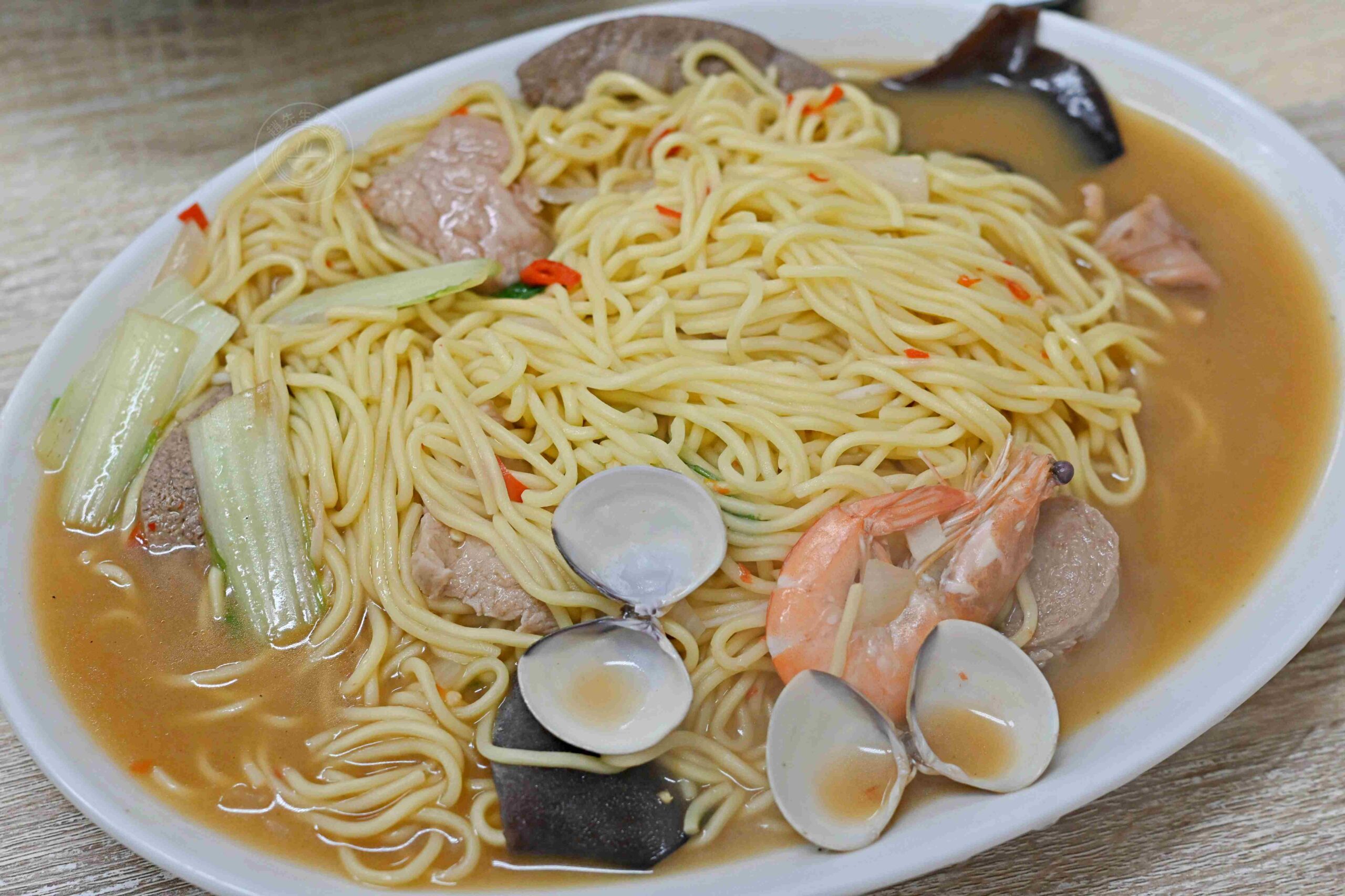 【八里美食】正宗一碗一碗煮什錦麵，一天只開三個半小時，排隊名店推薦什錦麵(菜單) @趙先生吃飯