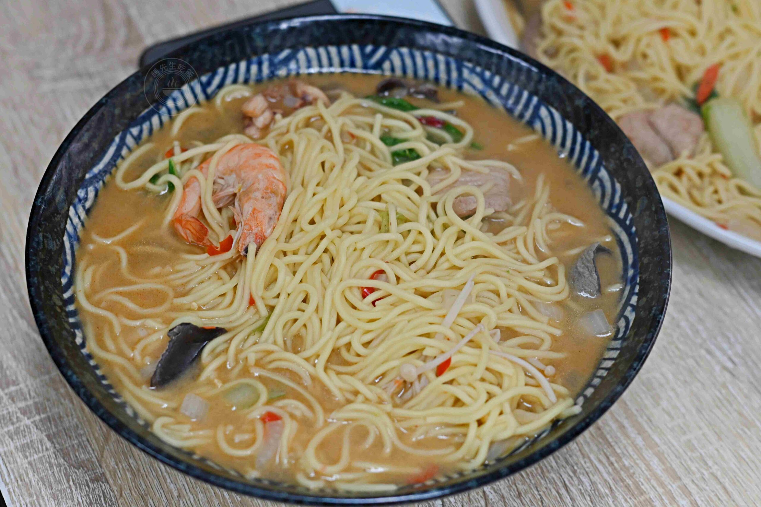 【八里美食】正宗一碗一碗煮什錦麵，一天只開三個半小時，排隊名店推薦什錦麵(菜單) @趙先生吃飯