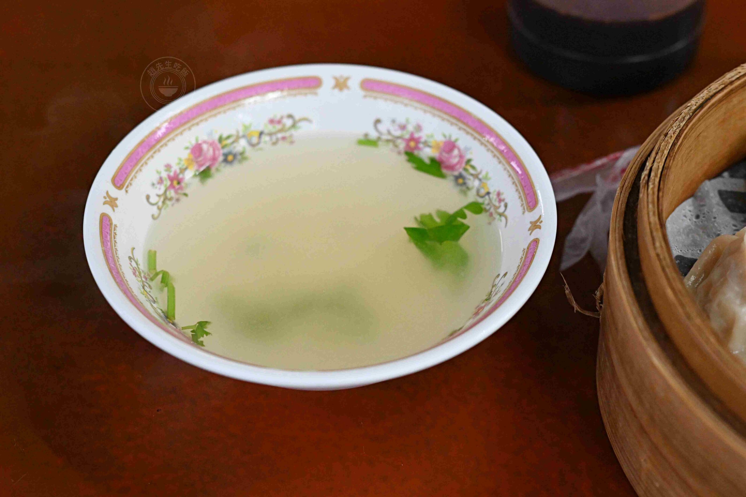 【南投美食】張蒸餃大王,埔里第三市場夜市60年老字號,蒸餃爆汁便宜好吃推薦(菜單) @趙先生吃飯 【南投美食】張蒸餃大王,埔里第三市場夜市60年老字號,蒸餃爆汁便宜好吃推薦(菜單) @趙先生吃飯
