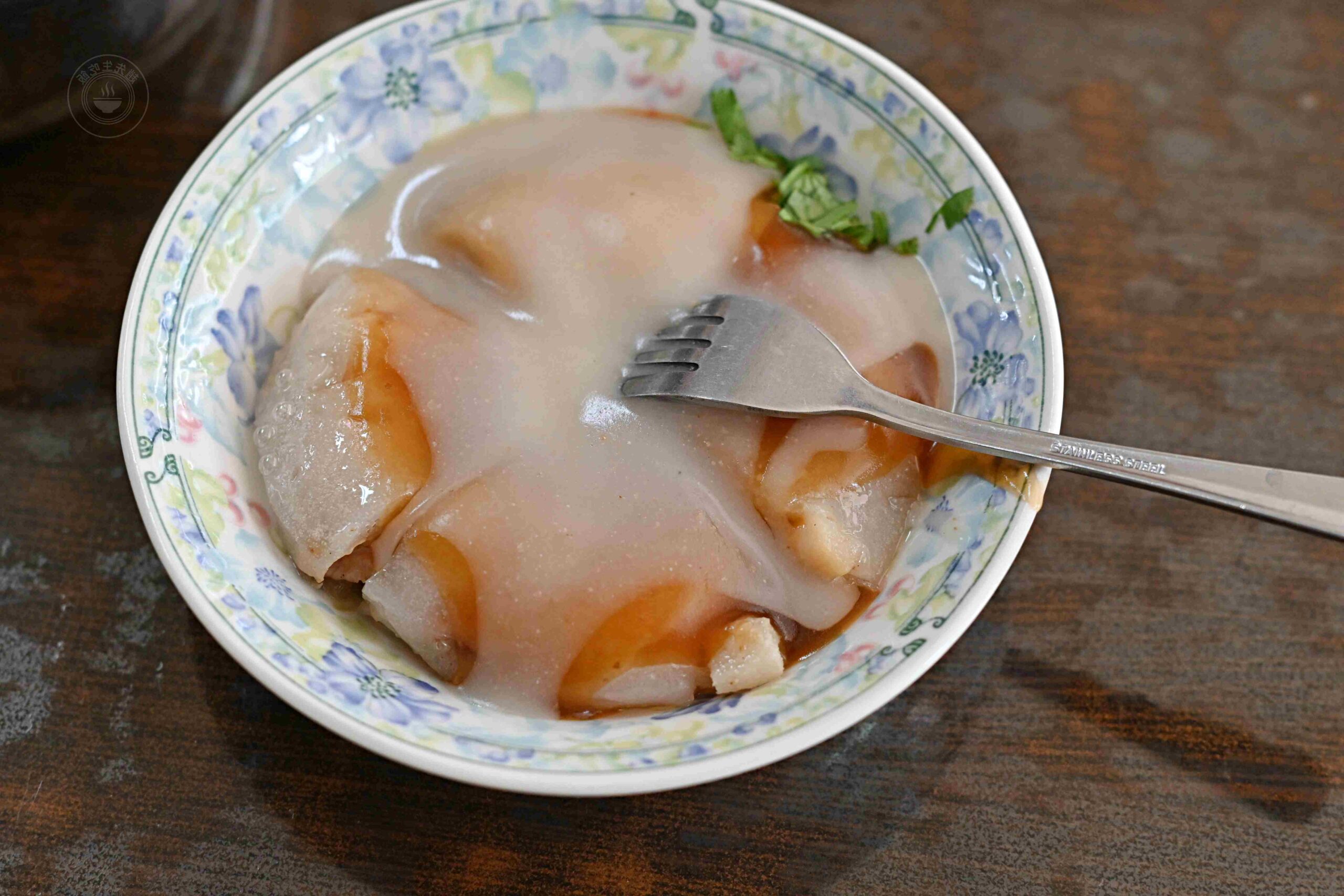 很多人搞錯了，肉圓送湯不是不給碗，是要混合醬汁喝，兩小時賣完！ @趙先生吃飯