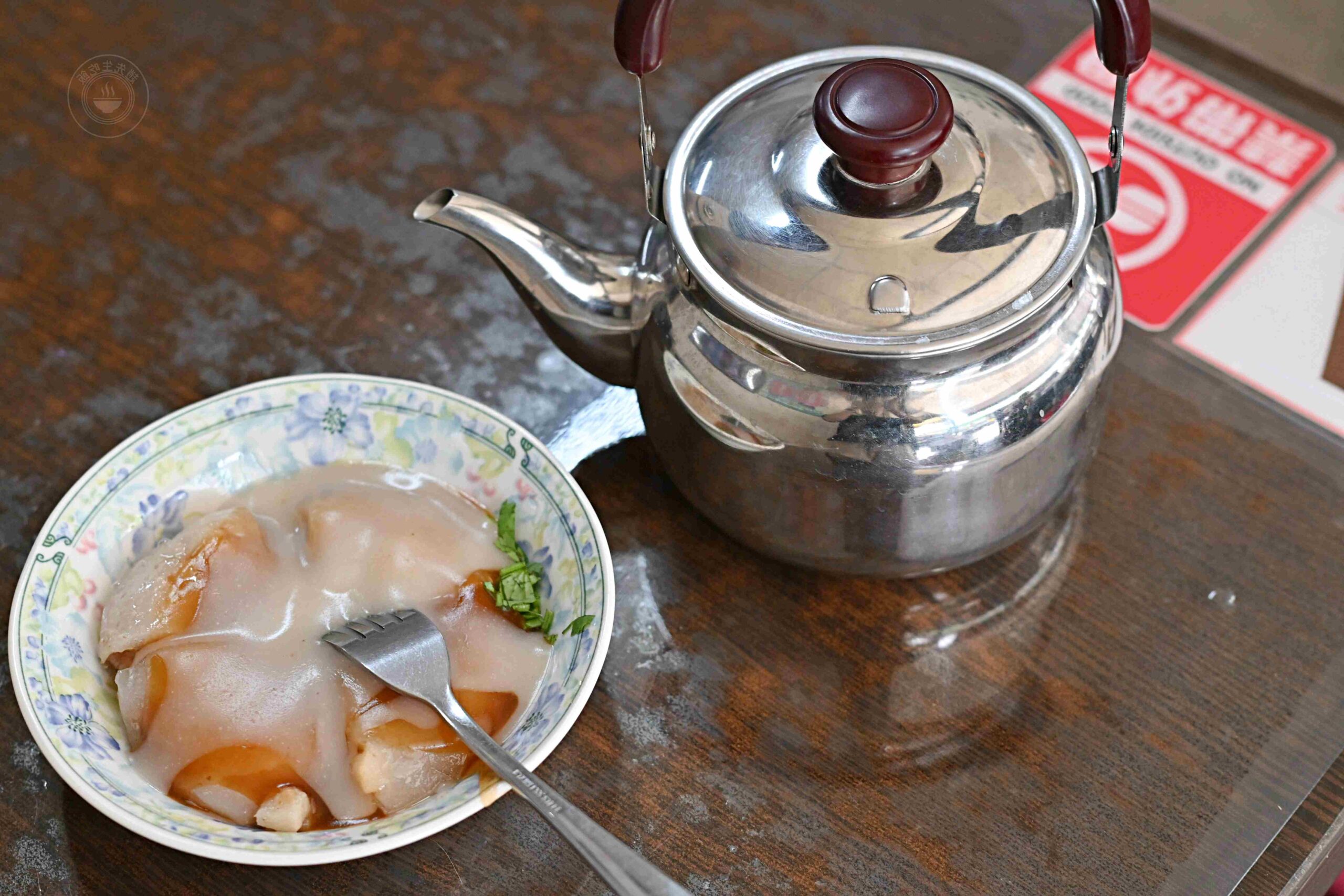 很多人搞錯了，肉圓送湯不是不給碗，是要混合醬汁喝，兩小時賣完！ @趙先生吃飯