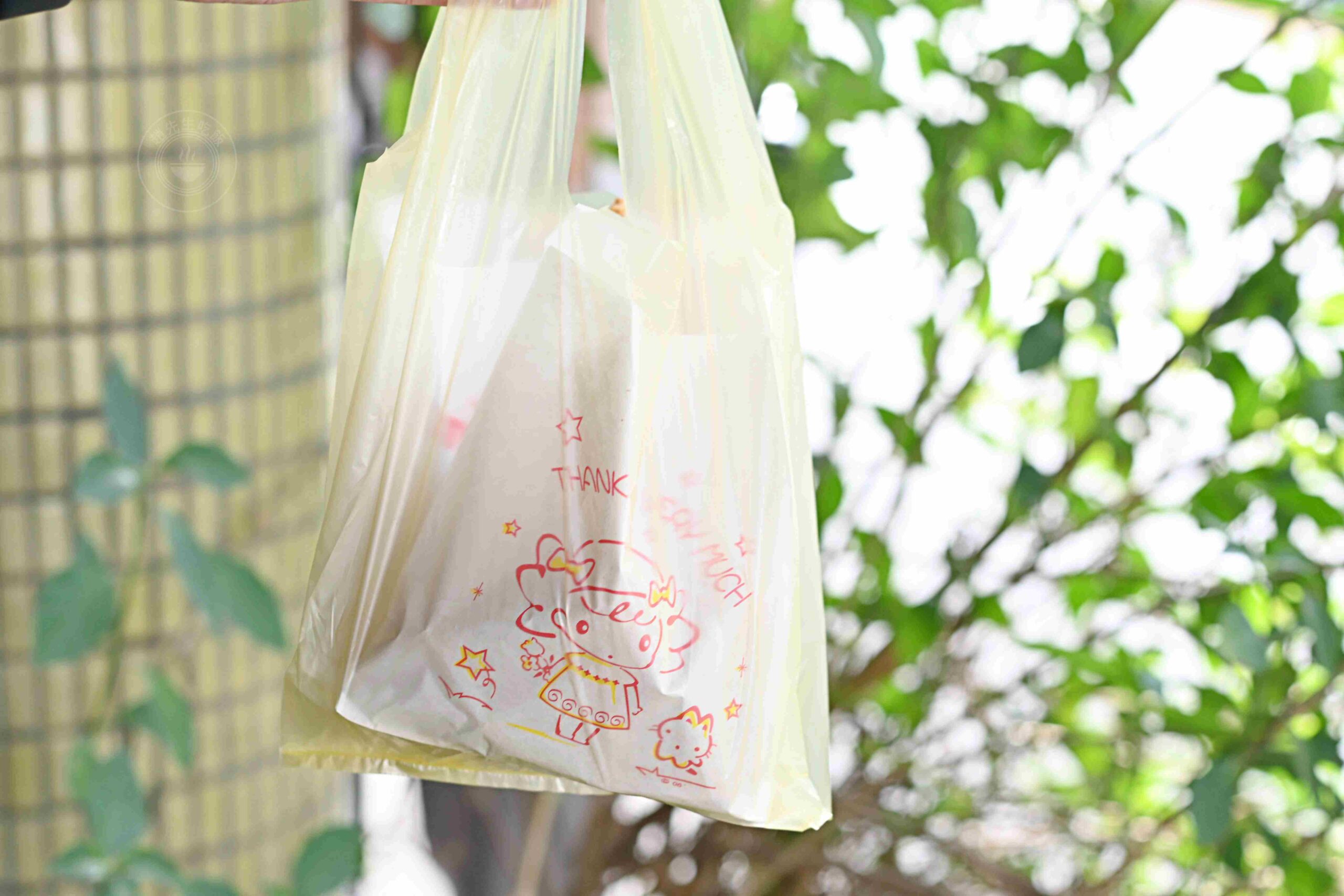 太有錢的千萬別來，雞肉串10元，雞排50元，全部炸物都不超過50元！ @趙先生吃飯