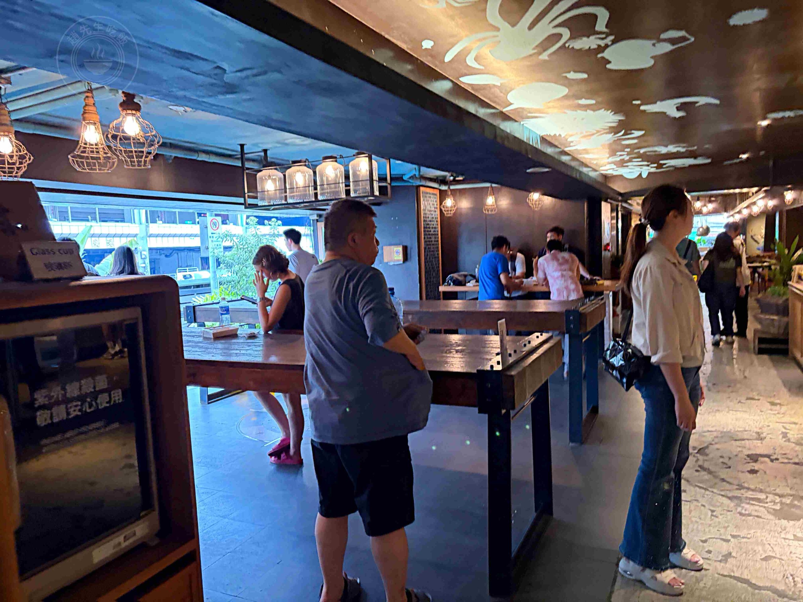 【中山區美食】上引水產,平價厚切生魚片、壽司餐盒,站著吃超有趣推薦(菜單) @趙先生吃飯 【中山區美食】上引水產,平價厚切生魚片、壽司餐盒,站著吃超有趣推薦(菜單) @趙先生吃飯
