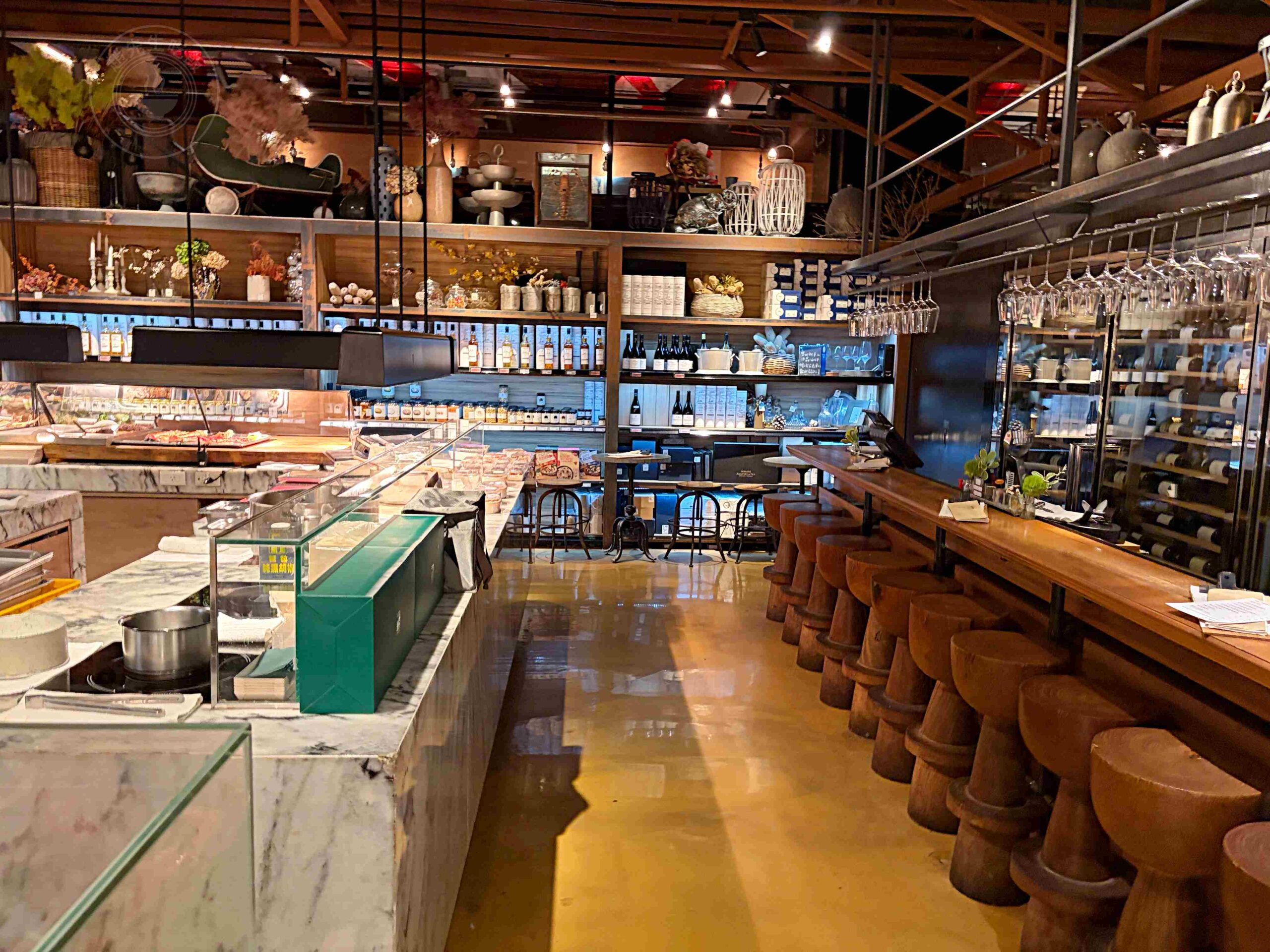 【中山區美食】上引水產,平價厚切生魚片、壽司餐盒,站著吃超有趣推薦(菜單) @趙先生吃飯 【中山區美食】上引水產,平價厚切生魚片、壽司餐盒,站著吃超有趣推薦(菜單) @趙先生吃飯