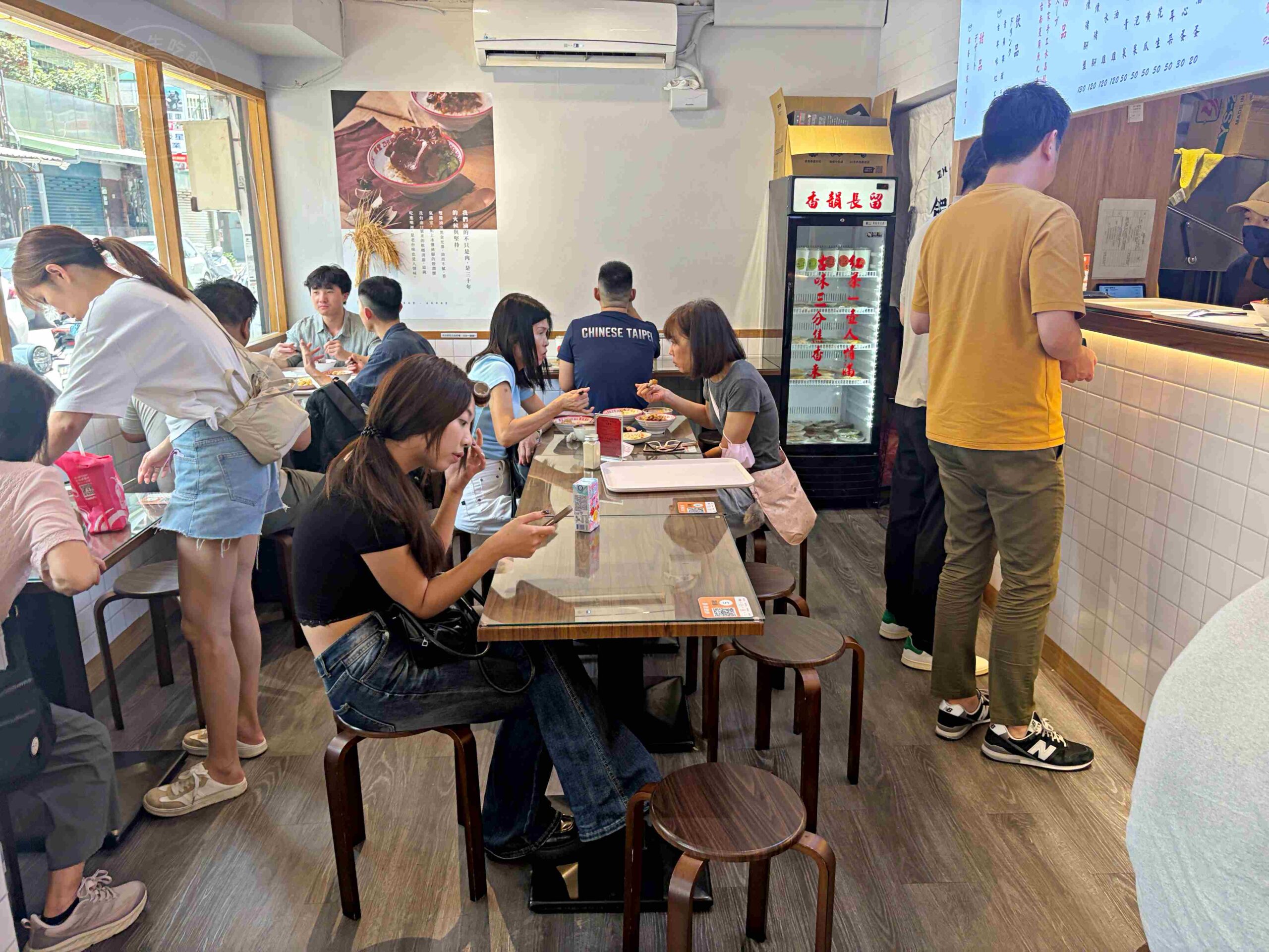 【雙連站美食】饌堂黑金滷肉飯雙連店,巷弄內隱藏版滷肉飯,滷汁自由淋推薦(菜單) @趙先生吃飯 【雙連站美食】饌堂黑金滷肉飯雙連店,巷弄內隱藏版滷肉飯,滷汁自由淋推薦(菜單) @趙先生吃飯