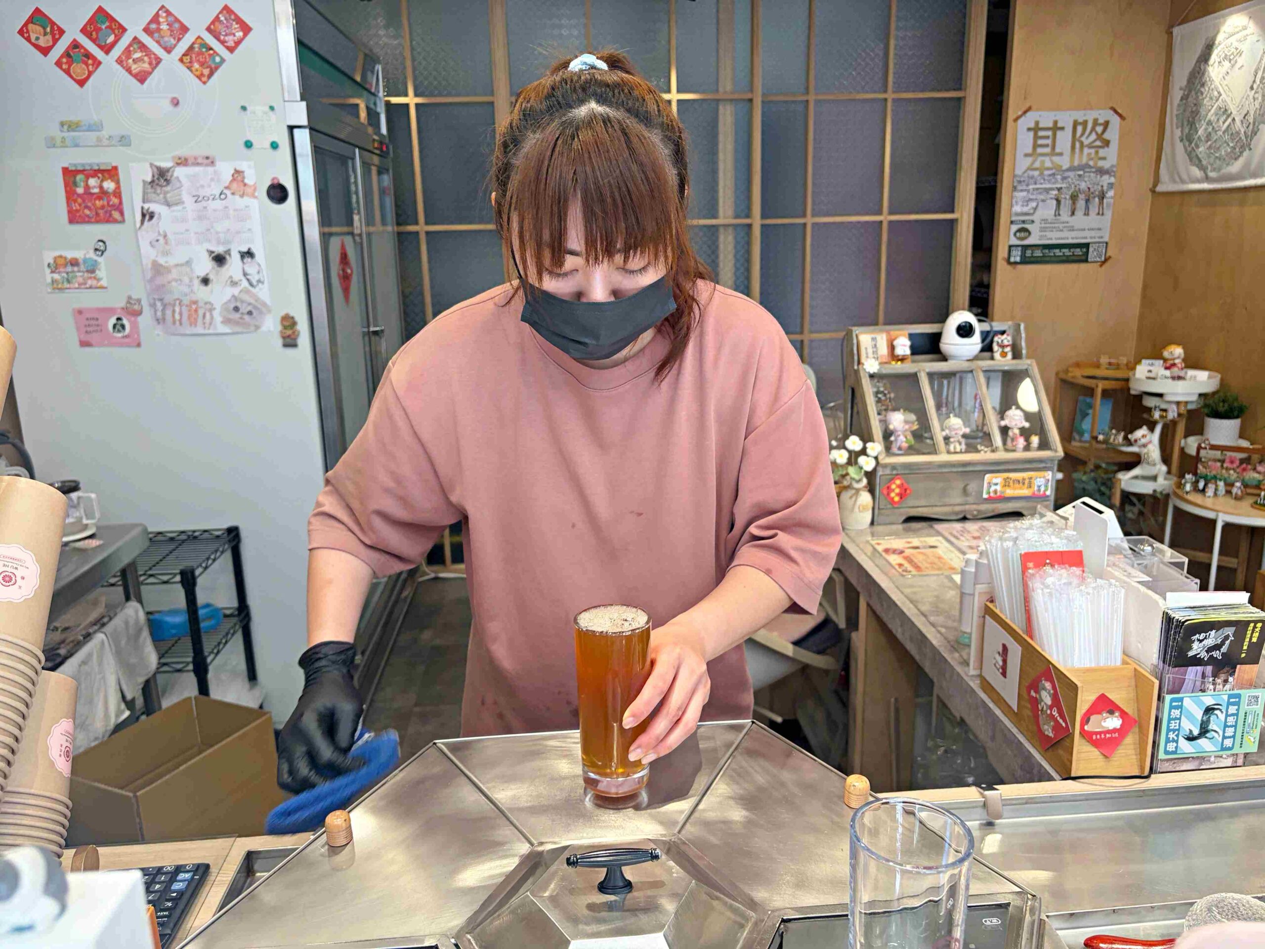 【永康街美食】天津蔥抓餅，打一打更好吃，很多人一次買10份推薦(菜單) @趙先生吃飯