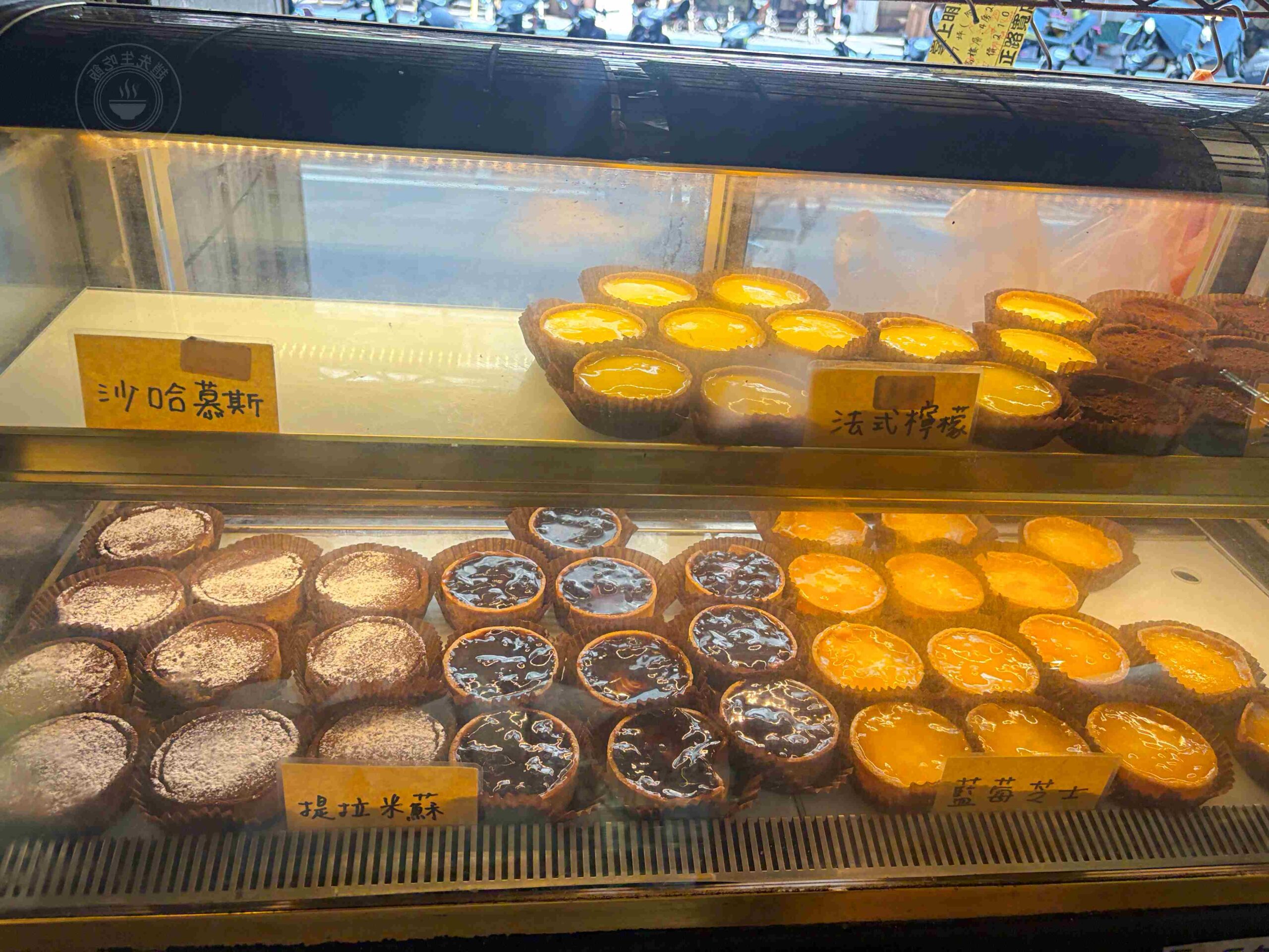 路旁20元麵包店,不要隨便看,很多人一看就買了好幾袋,好吃又便宜 @趙先生吃飯 路旁20元麵包店,不要隨便看,很多人一看就買了好幾袋,好吃又便宜 @趙先生吃飯