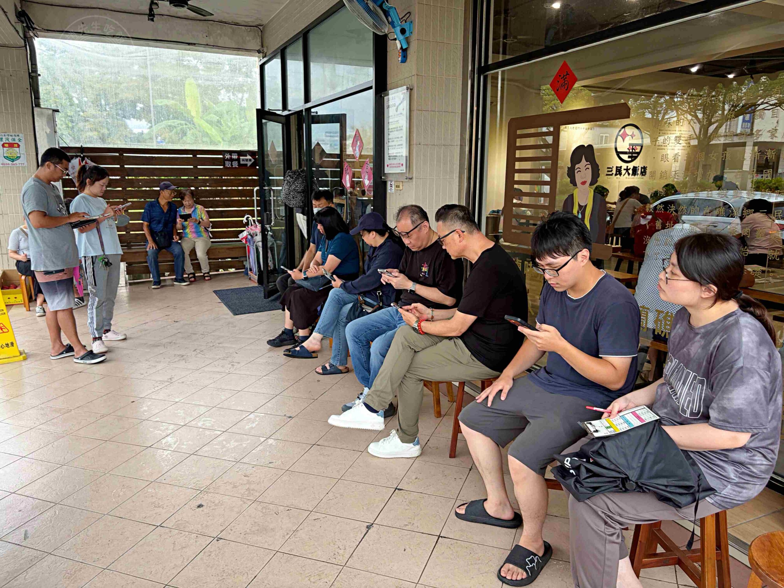 【宜蘭美食推薦】阿雪姨海鮮料理，大溪漁港人氣第一的現撈海鮮餐廳！(菜單) @趙先生吃飯