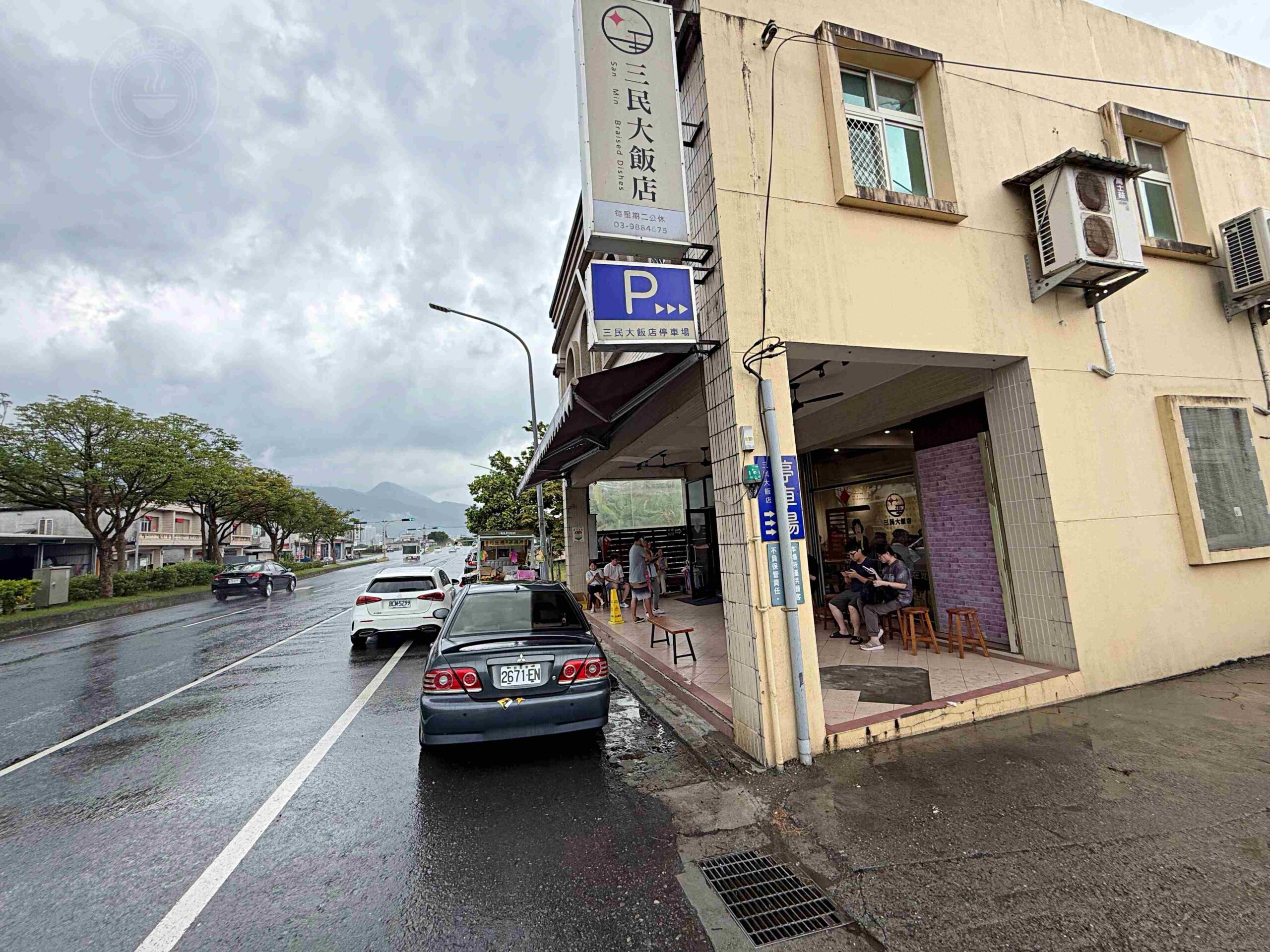 【宜蘭美食】三民大飯店，一天只開五個小時的排隊小吃，推薦滷味、肉羹麵(菜單) @趙先生吃飯