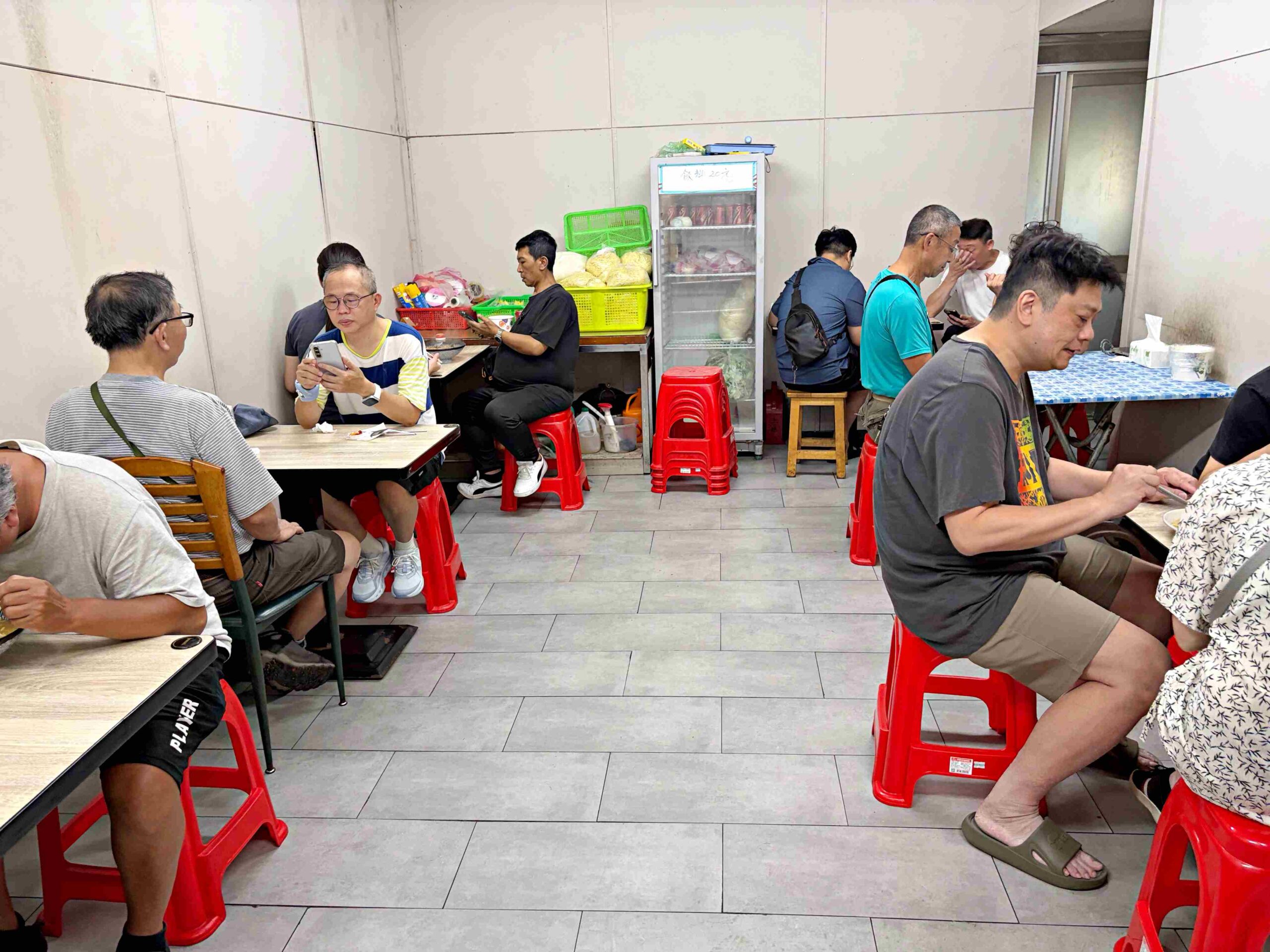 【八里美食】正宗一碗一碗煮什錦麵，一天只開三個半小時，排隊名店推薦什錦麵(菜單) @趙先生吃飯