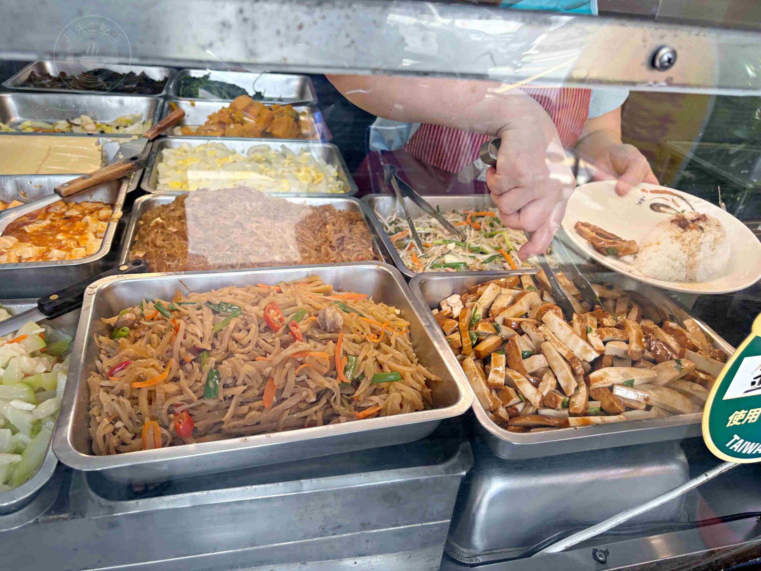 【板橋美食】金悅排骨，四維路現炸高CP值便當，在地人排隊瘋狂掃盒推薦(菜單) @趙先生吃飯