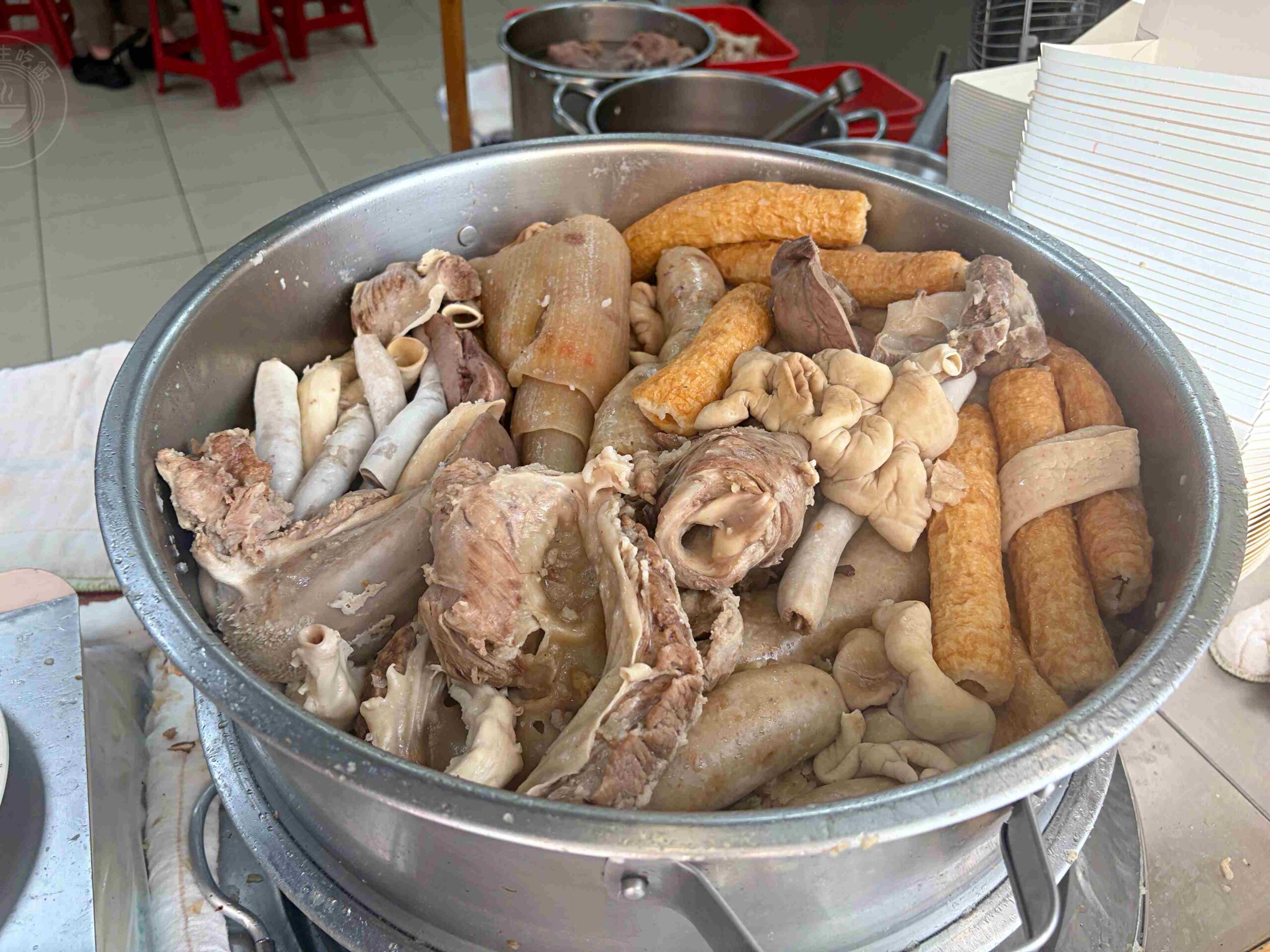 【基隆美食】基隆孝三大腸圈，巷弄隱藏版老字號黑白切！招牌大腸圈與綿密豬肺推薦(菜單) @趙先生吃飯