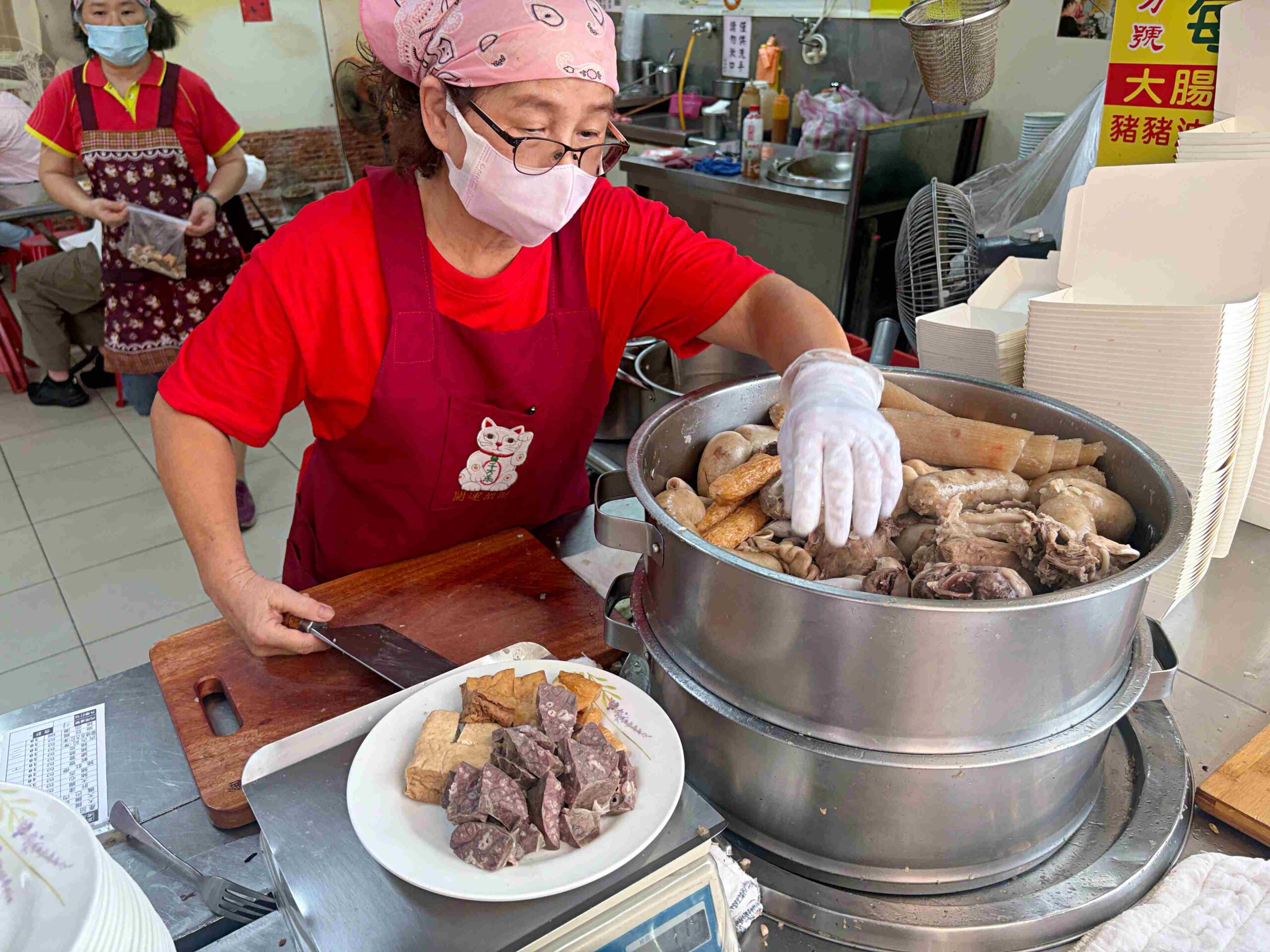 【基隆美食】基隆孝三大腸圈，巷弄隱藏版老字號黑白切！招牌大腸圈與綿密豬肺推薦(菜單) @趙先生吃飯