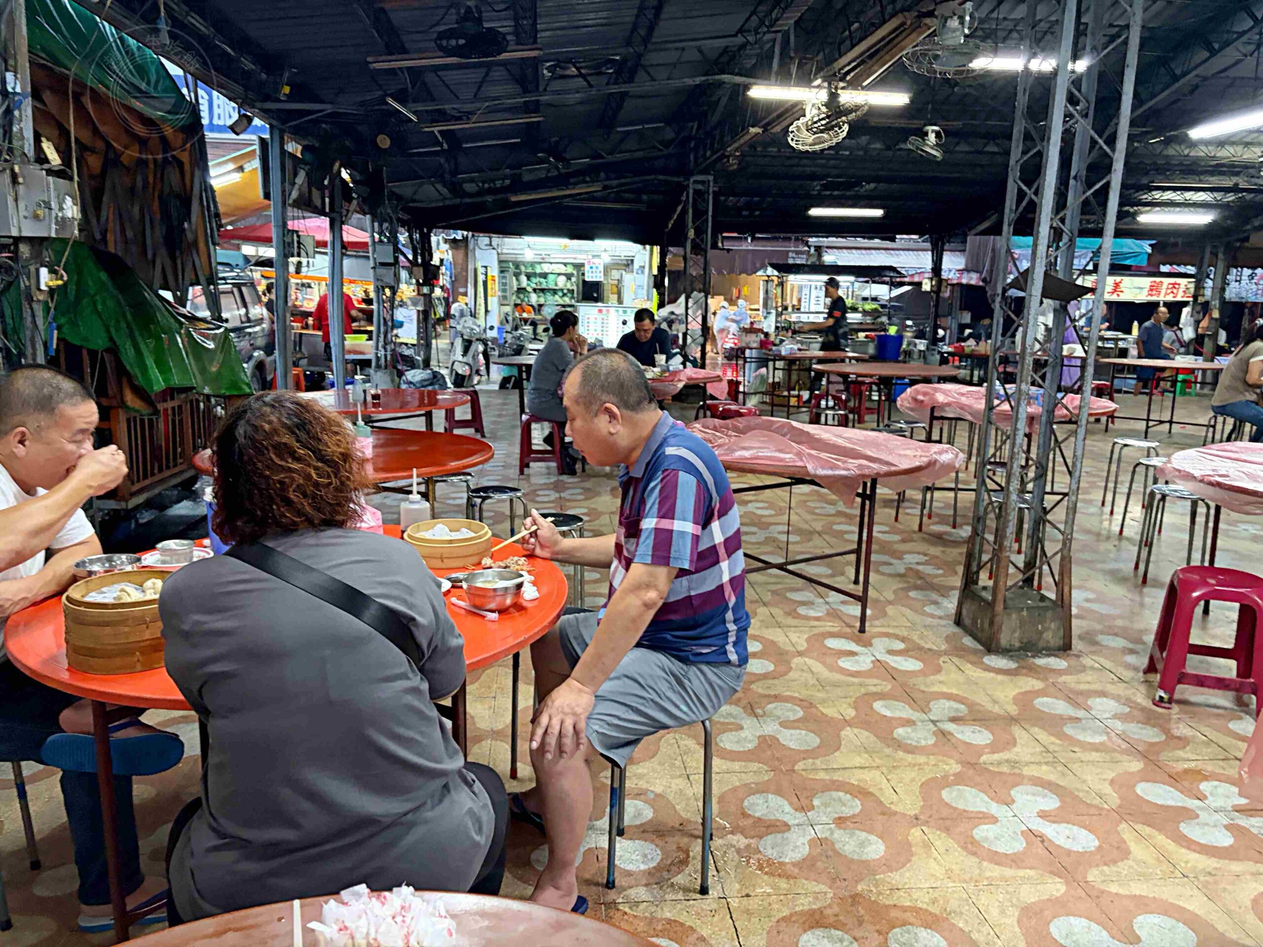 【南投美食】張蒸餃大王,埔里第三市場夜市60年老字號,蒸餃爆汁便宜好吃推薦(菜單) @趙先生吃飯 【南投美食】張蒸餃大王,埔里第三市場夜市60年老字號,蒸餃爆汁便宜好吃推薦(菜單) @趙先生吃飯